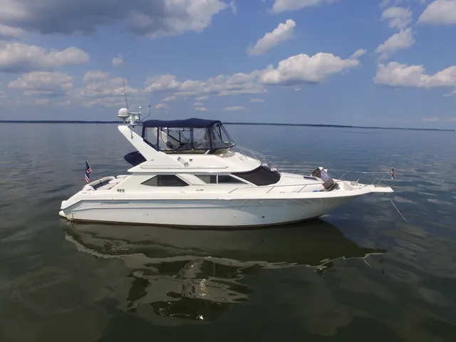 Rent a Sea Ray Boats cruiser in Colonial Beach, VA near me