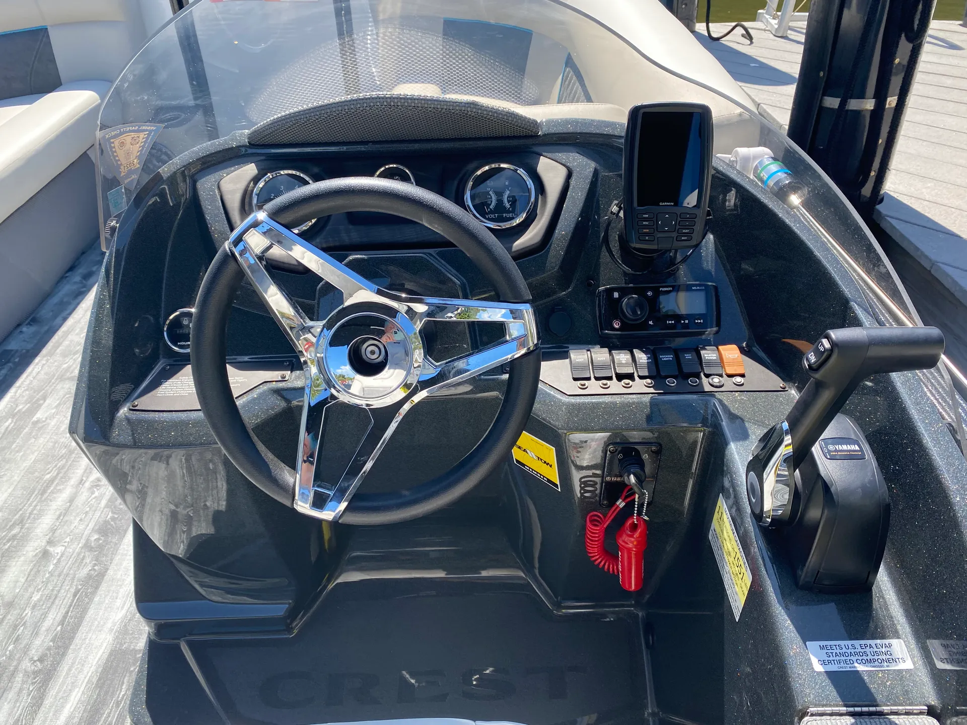 CREST PONTOONS 220 SLS CREST III in Englewood, FL — photo 2