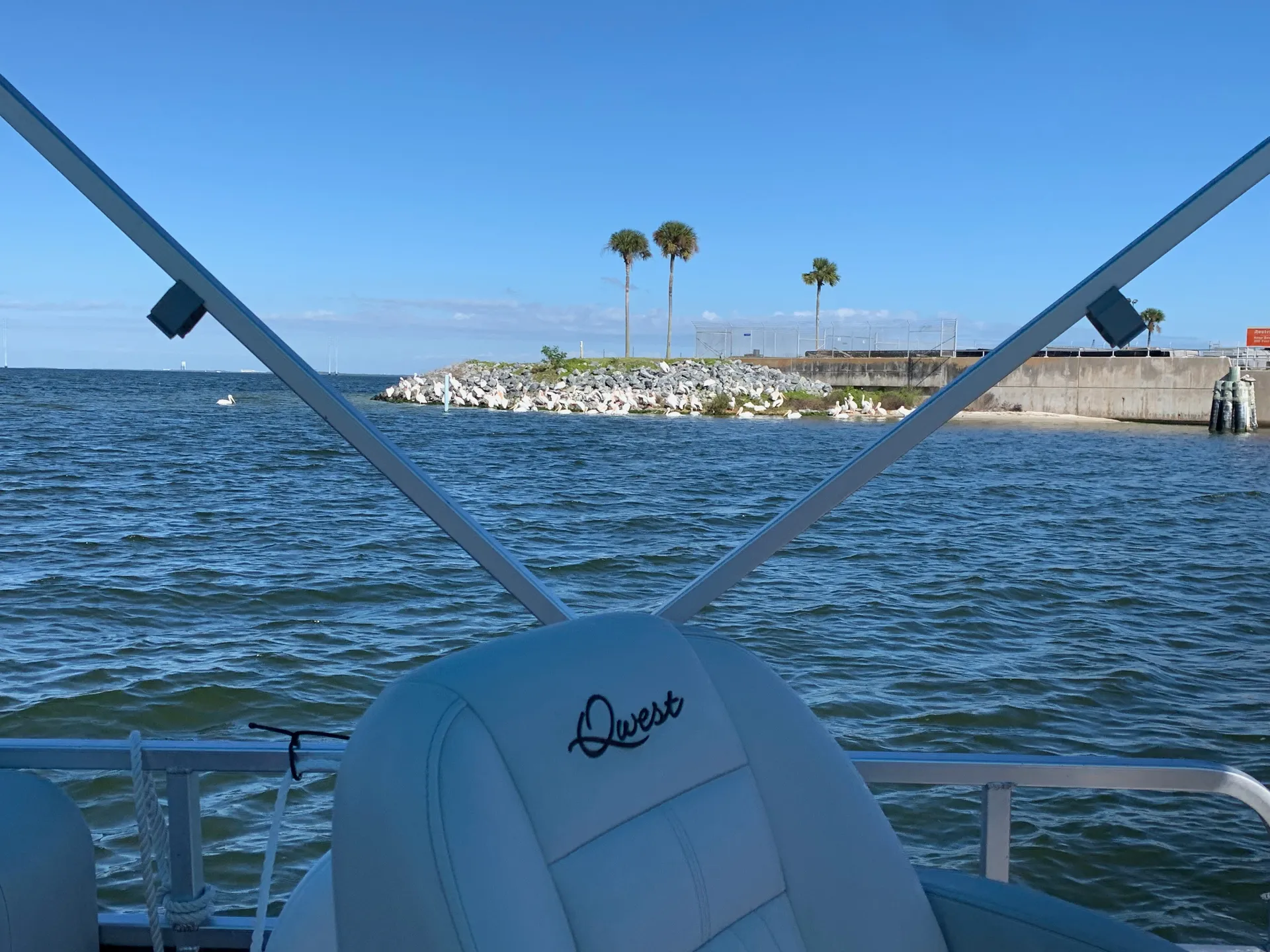 QWEST PONTOONS 820LS SPLASH PAD in Key Largo, FL — photo 7