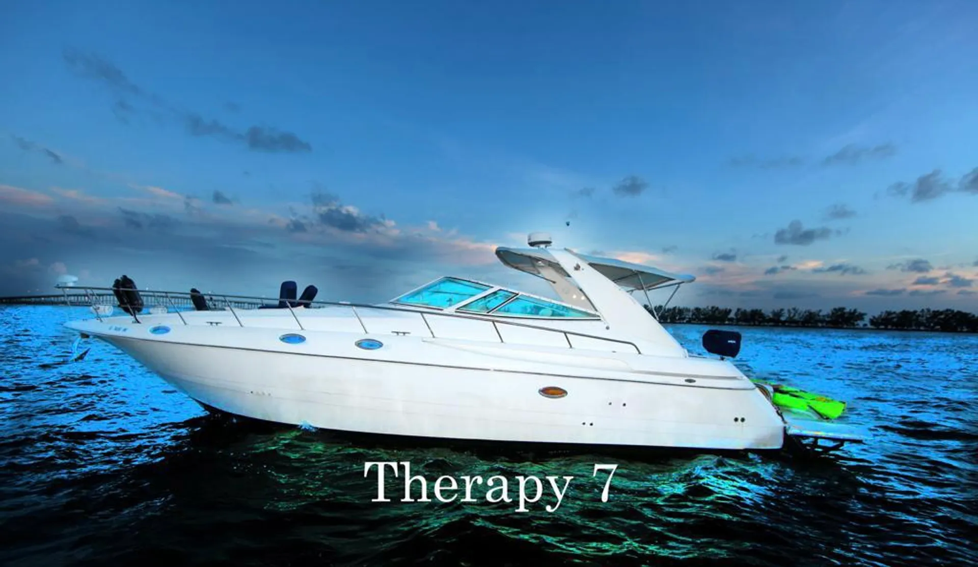 Cruisers Yachts 4270 Express V-Drive in Miami Beach, FL — photo 4