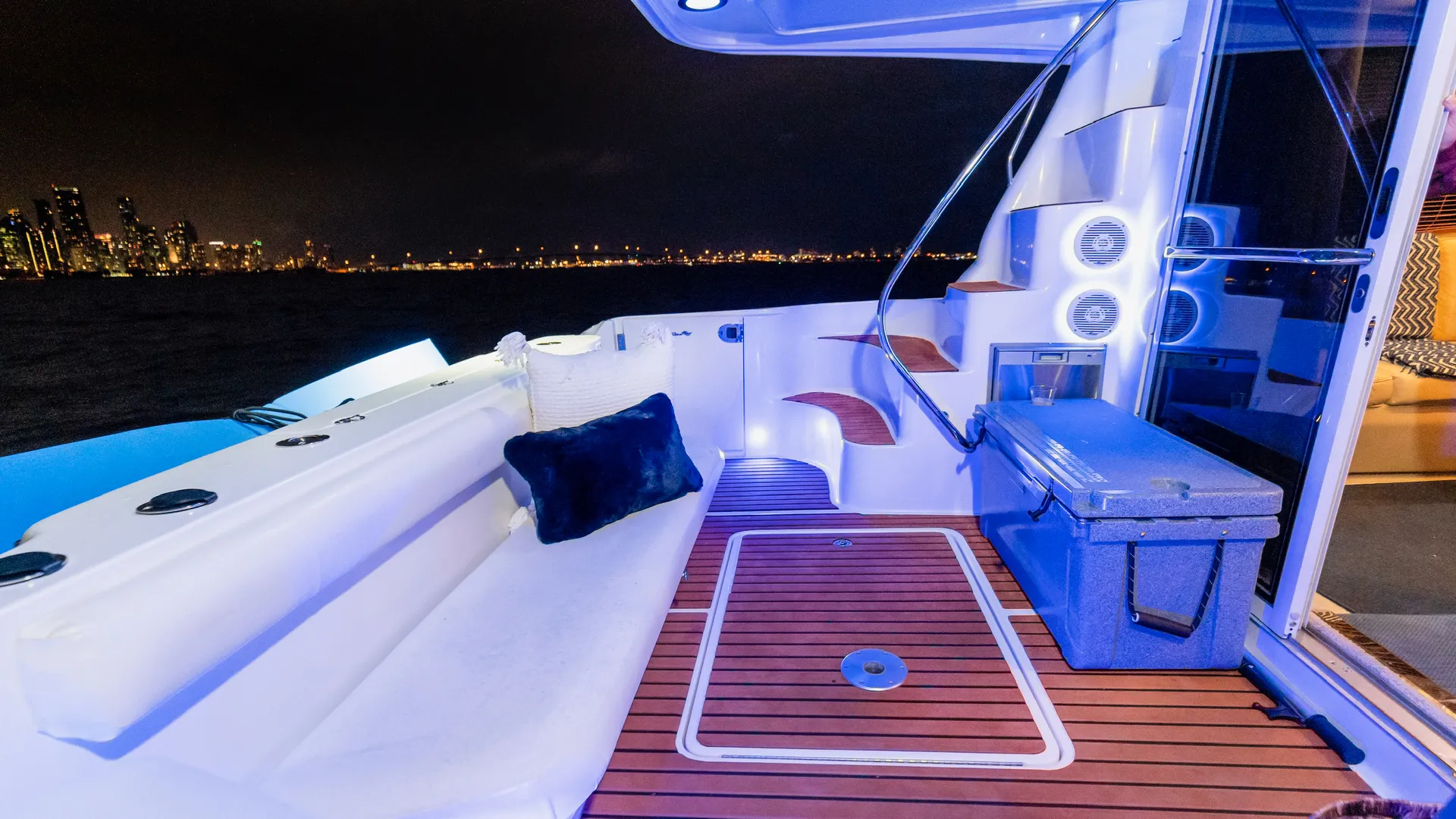 SEA RAY 44’ FLYBRIDGE IN MIAMI, FL