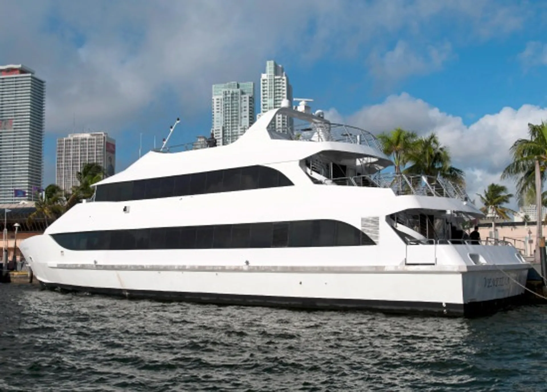 Venetian Lady  130' in Miami, FL — photo 2