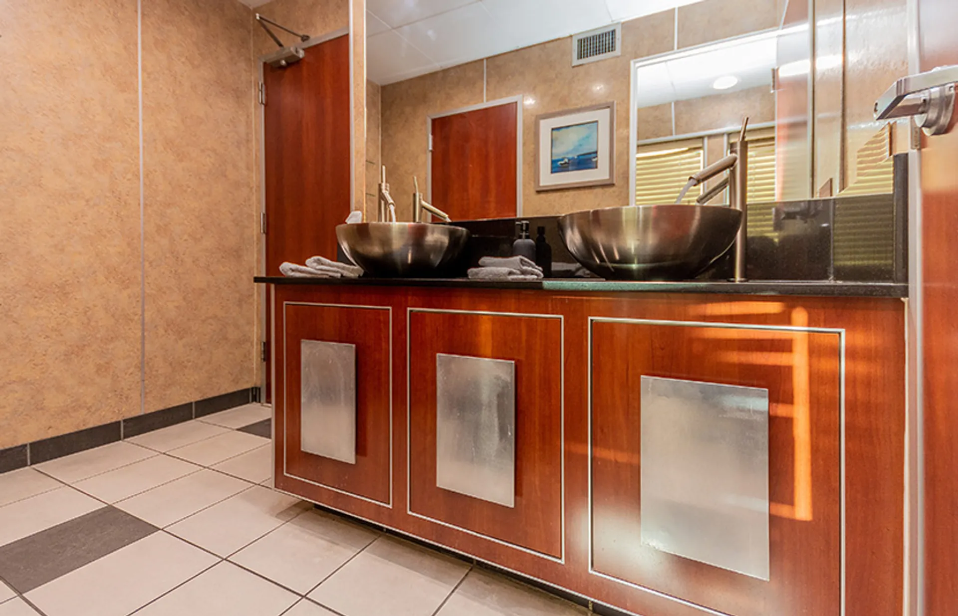 Venetian Lady  130' in Miami, FL — photo 9