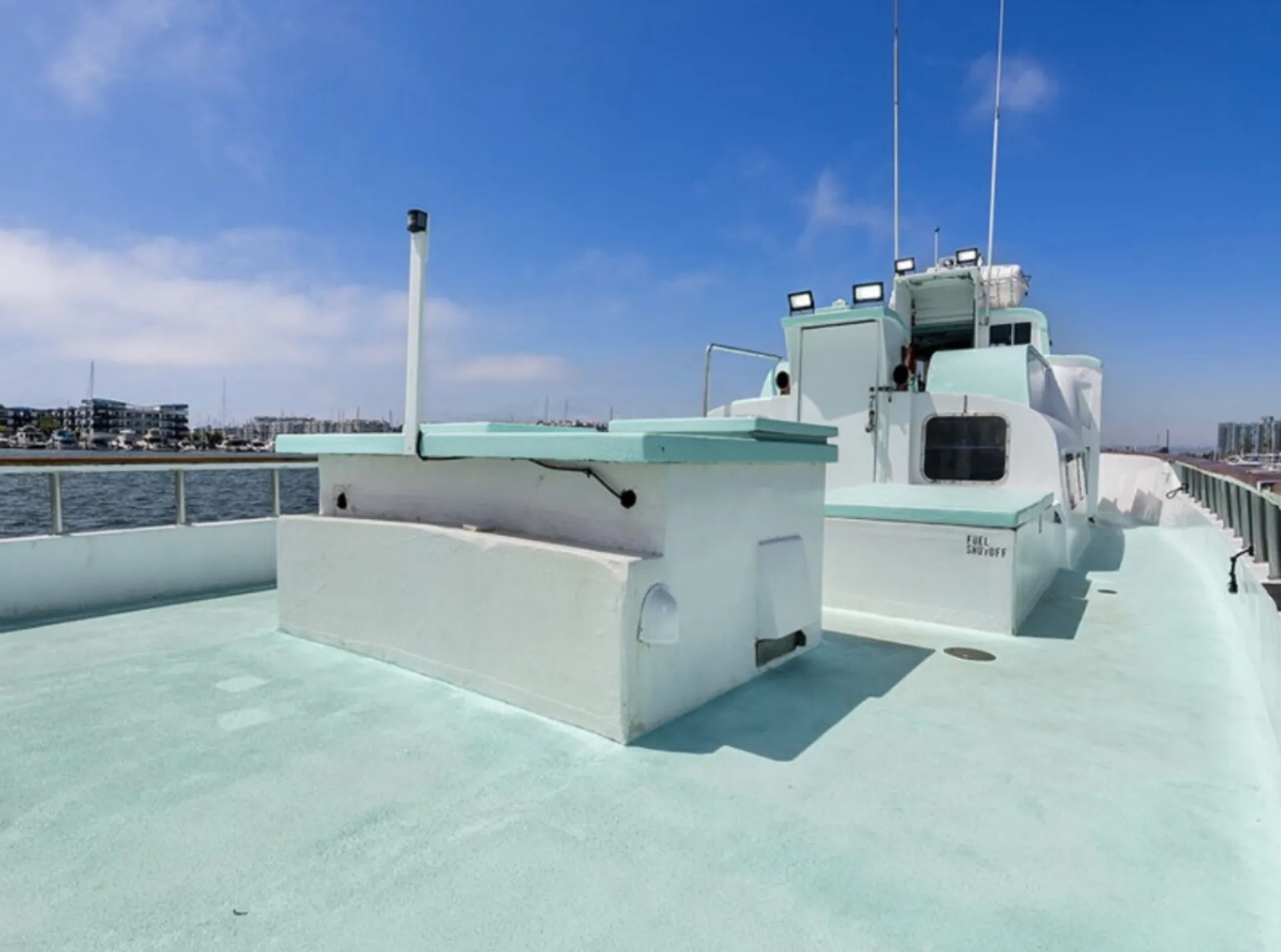  39 Passenger Custom Party Cruiser