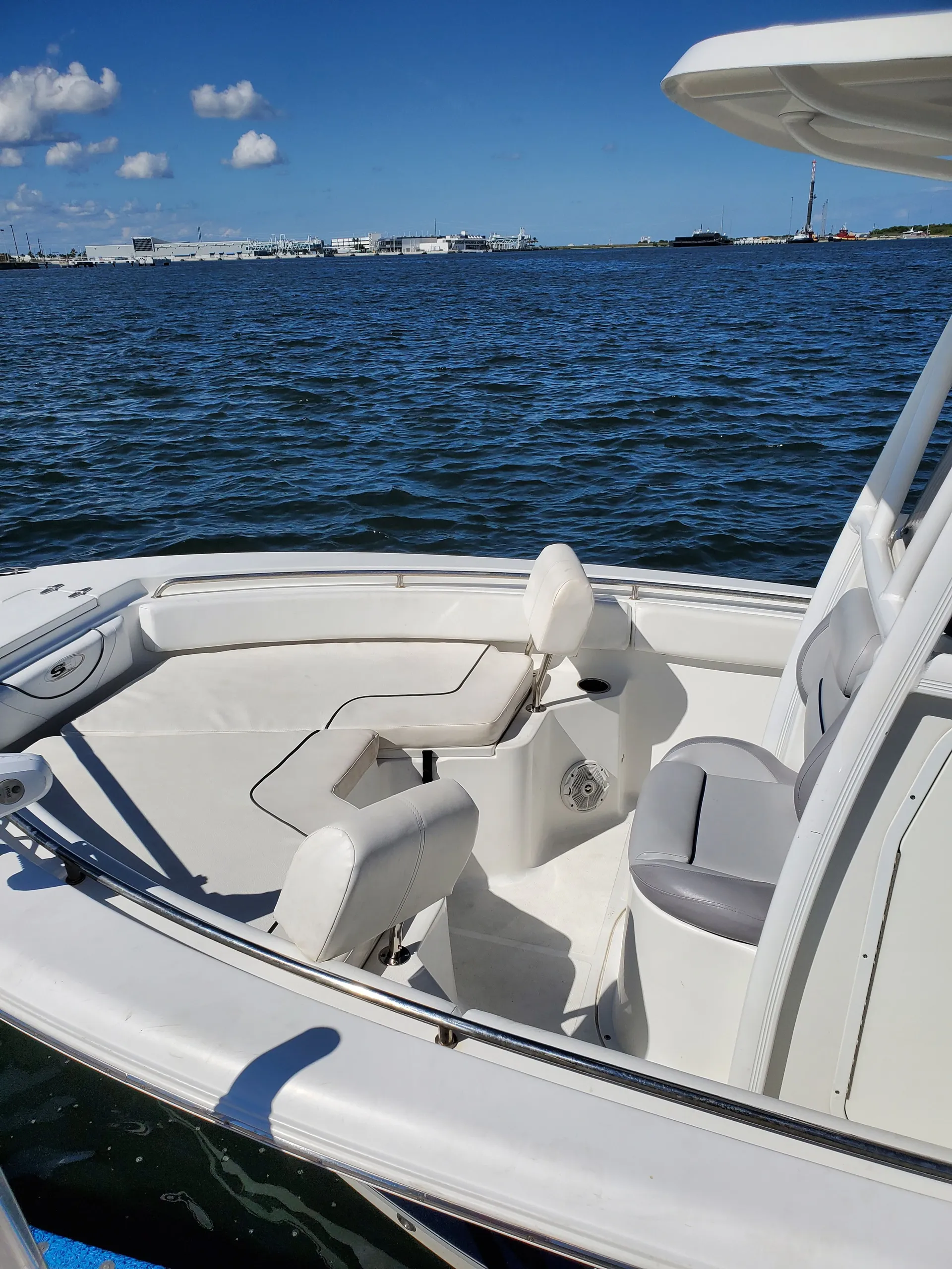 Sea Hunt Boats Ultra 234 in Cape Canaveral, FL — photo 5