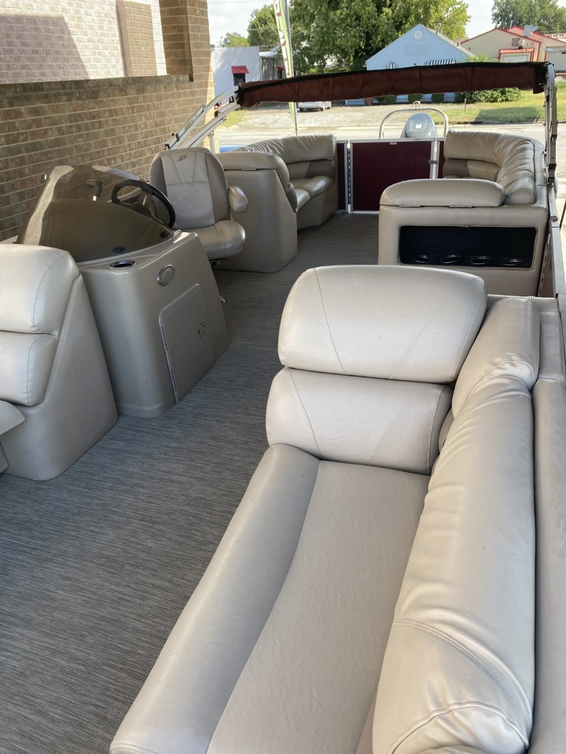 SILVER WAVE 250 ISLAND CL in Grapevine, TX — photo 2