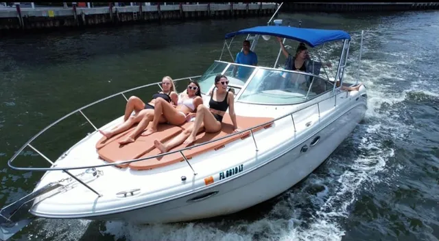 Rent a Sea Ray Boats motor yacht in Miami, FL near me