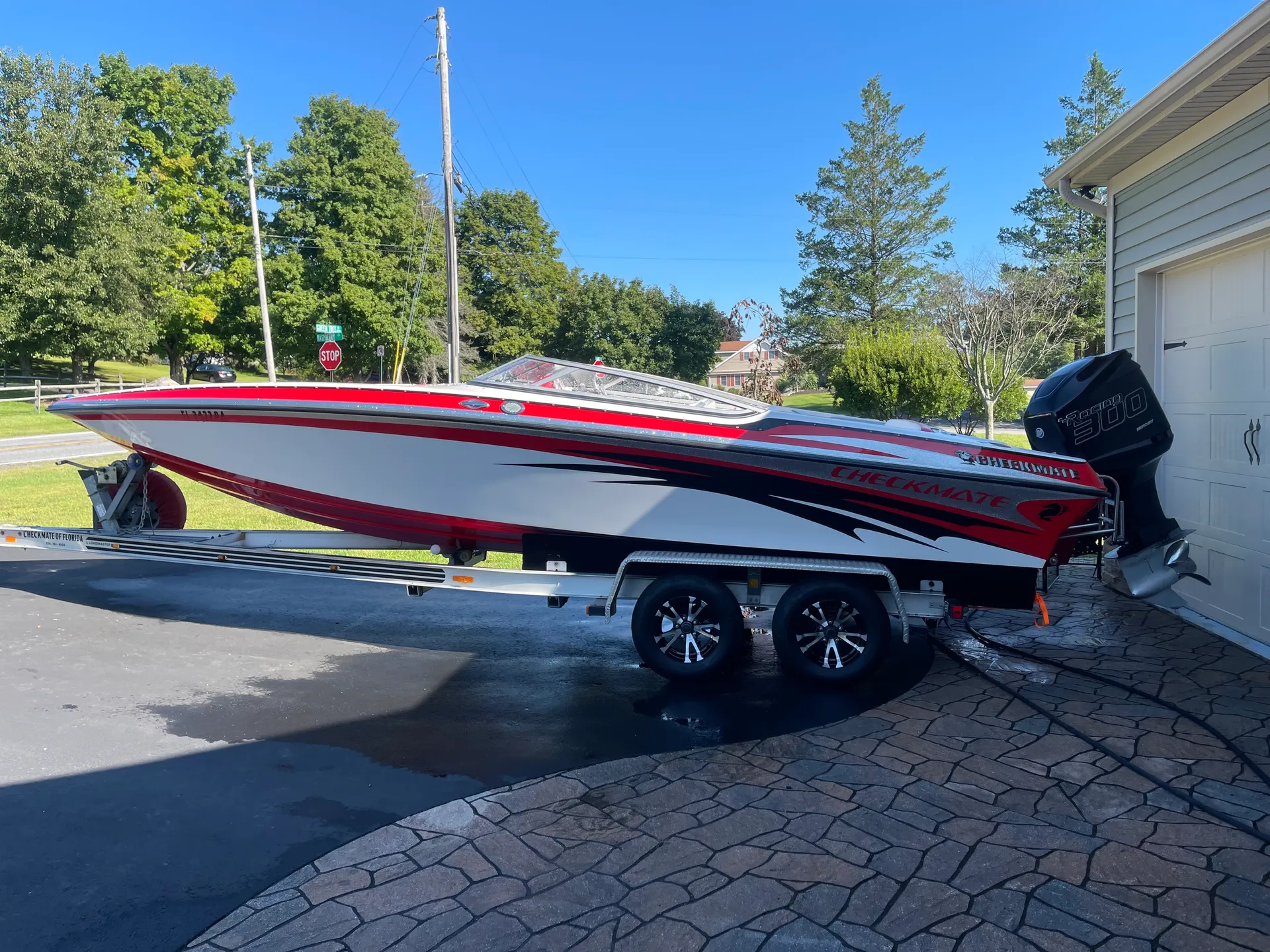 Checkmate 24’ bowrider