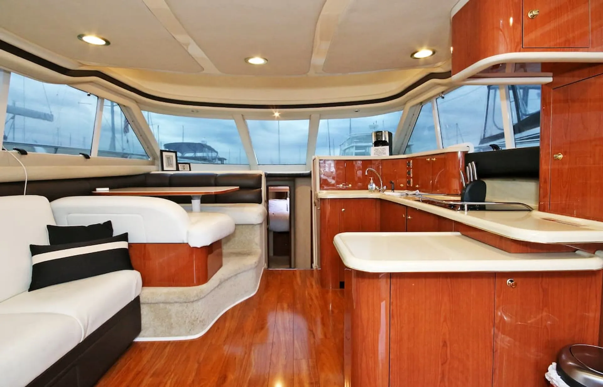53' Beautiful Sea Ray Luxury Yacht in San Diego, CA!