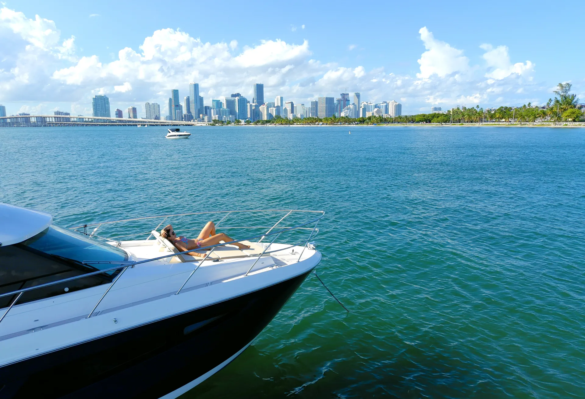 REGAL BOATS 42 FLY in Miami Beach, FL — photo 2