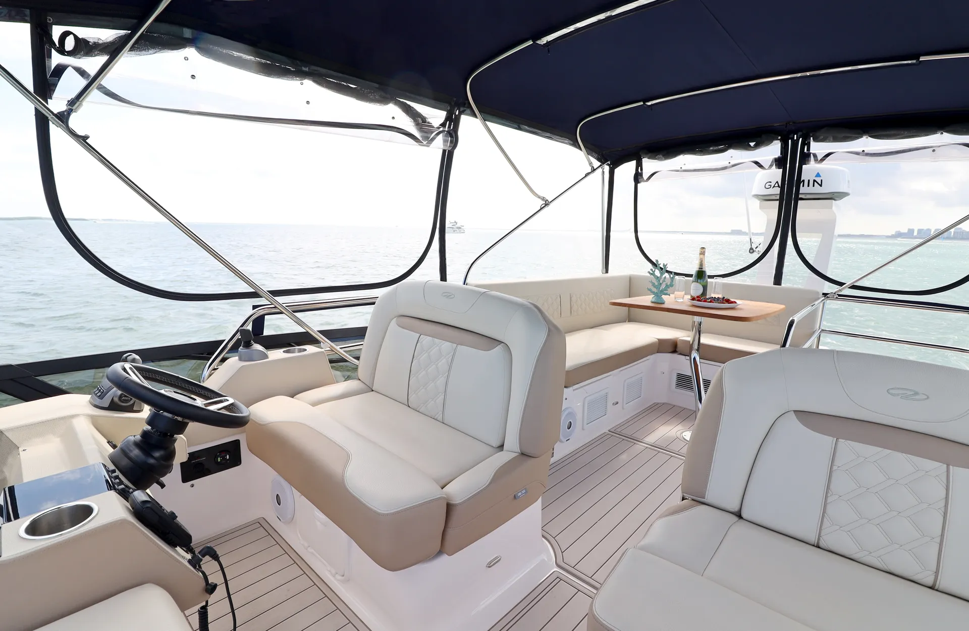 REGAL BOATS 42 FLY in Miami Beach, FL — photo 8