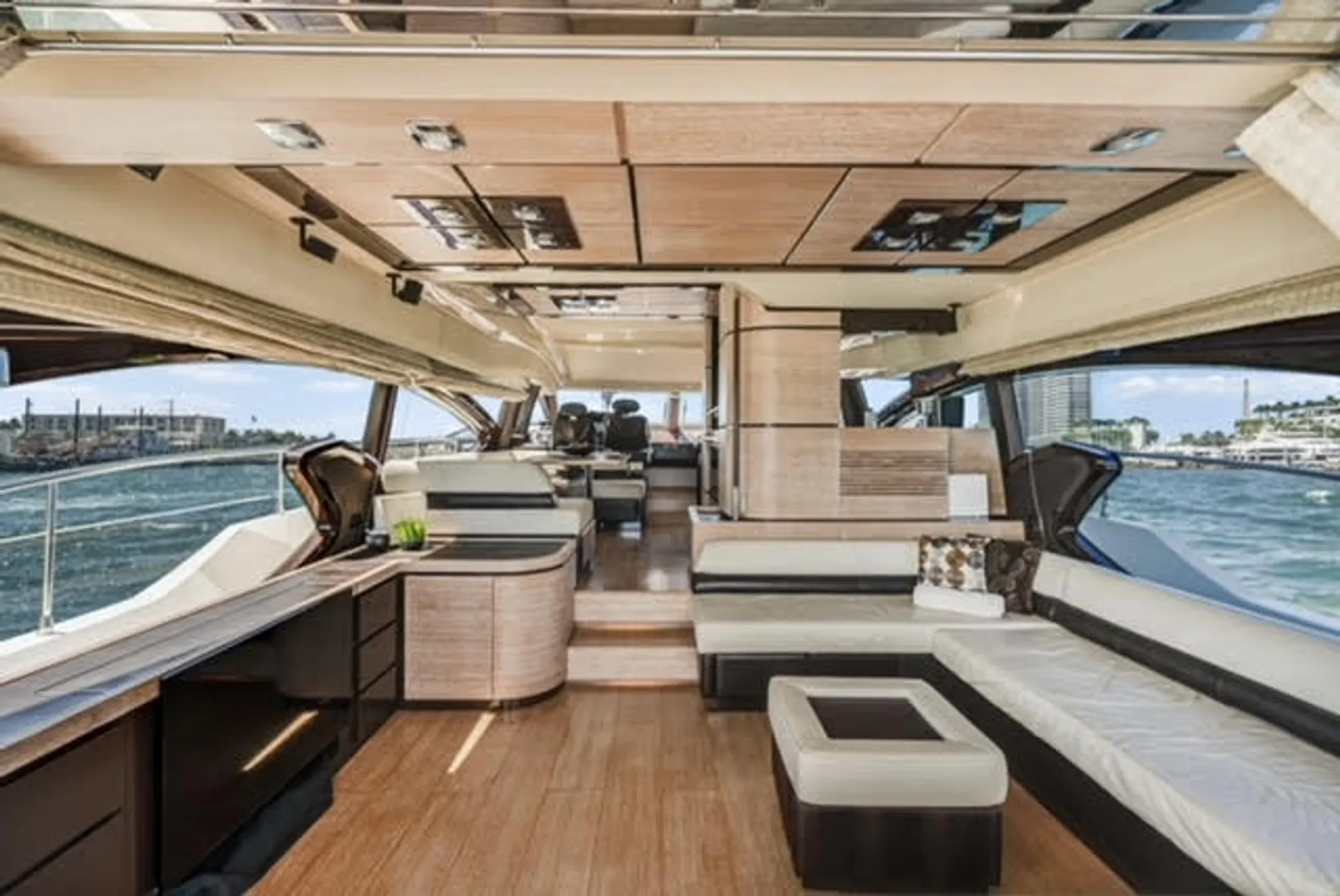 Azimut Yachts 70 in North Miami Beach, FL — photo 5