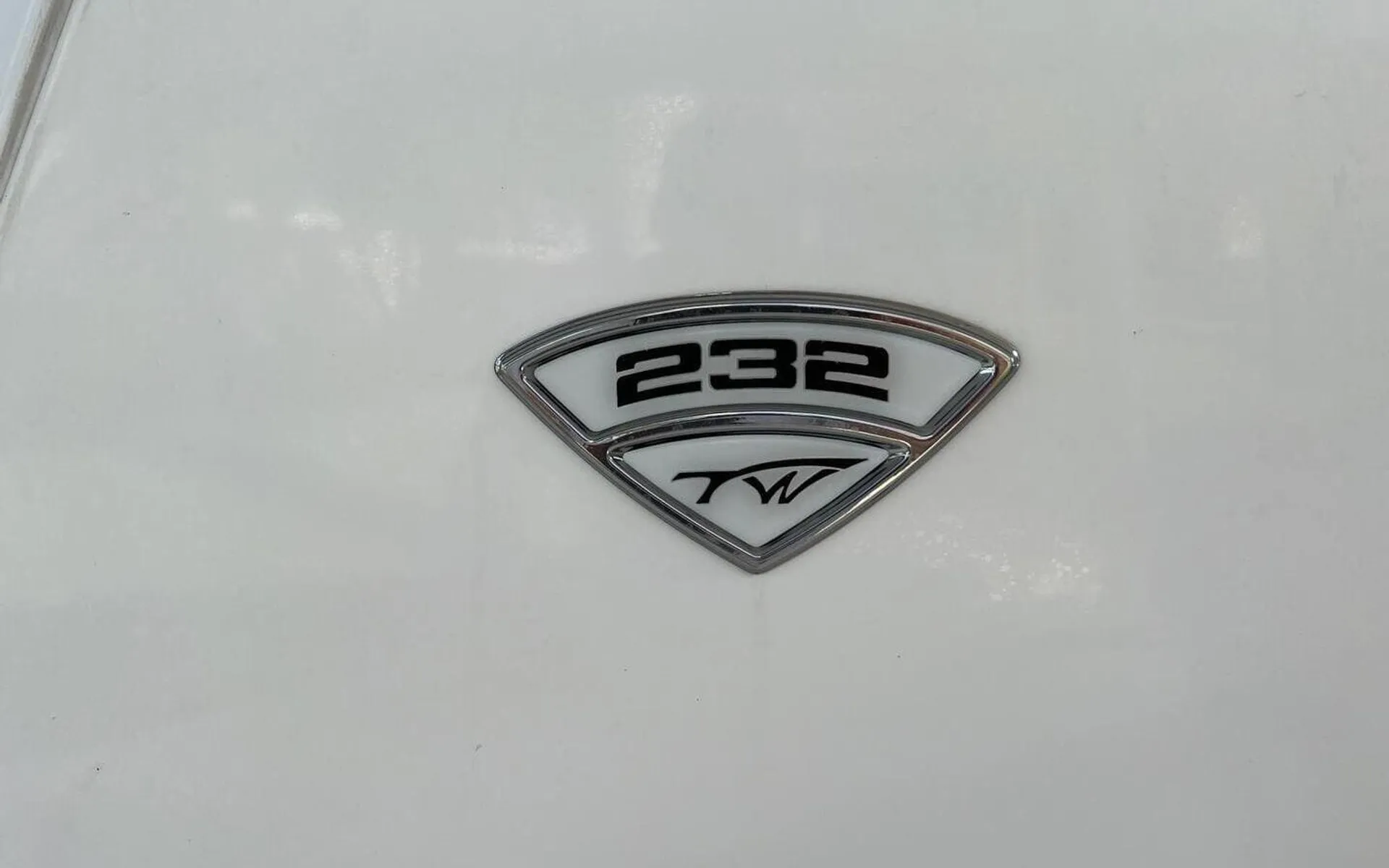 Tidewater 232 LXF 250HP up to 10 People!