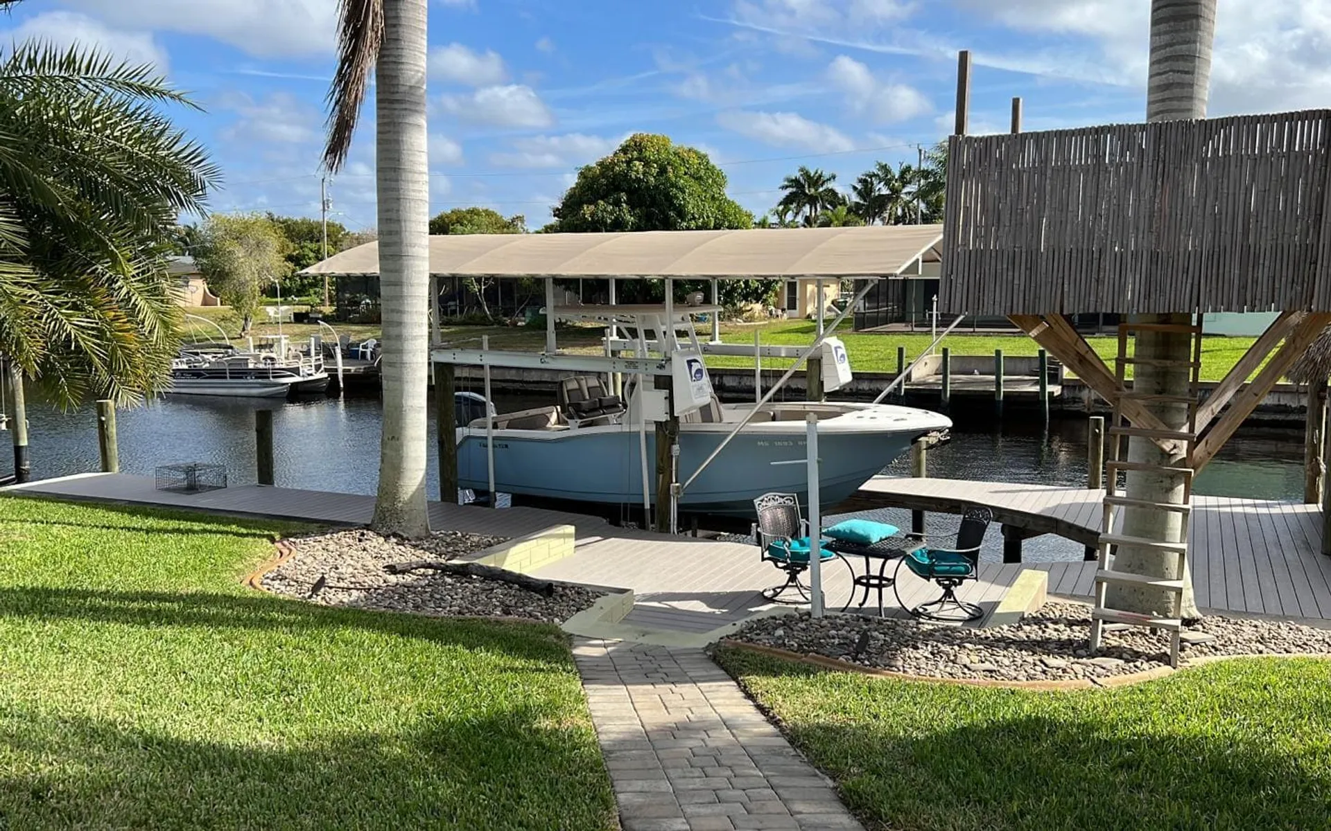 Tidewater 232 LXF 250HP up to 10 People!