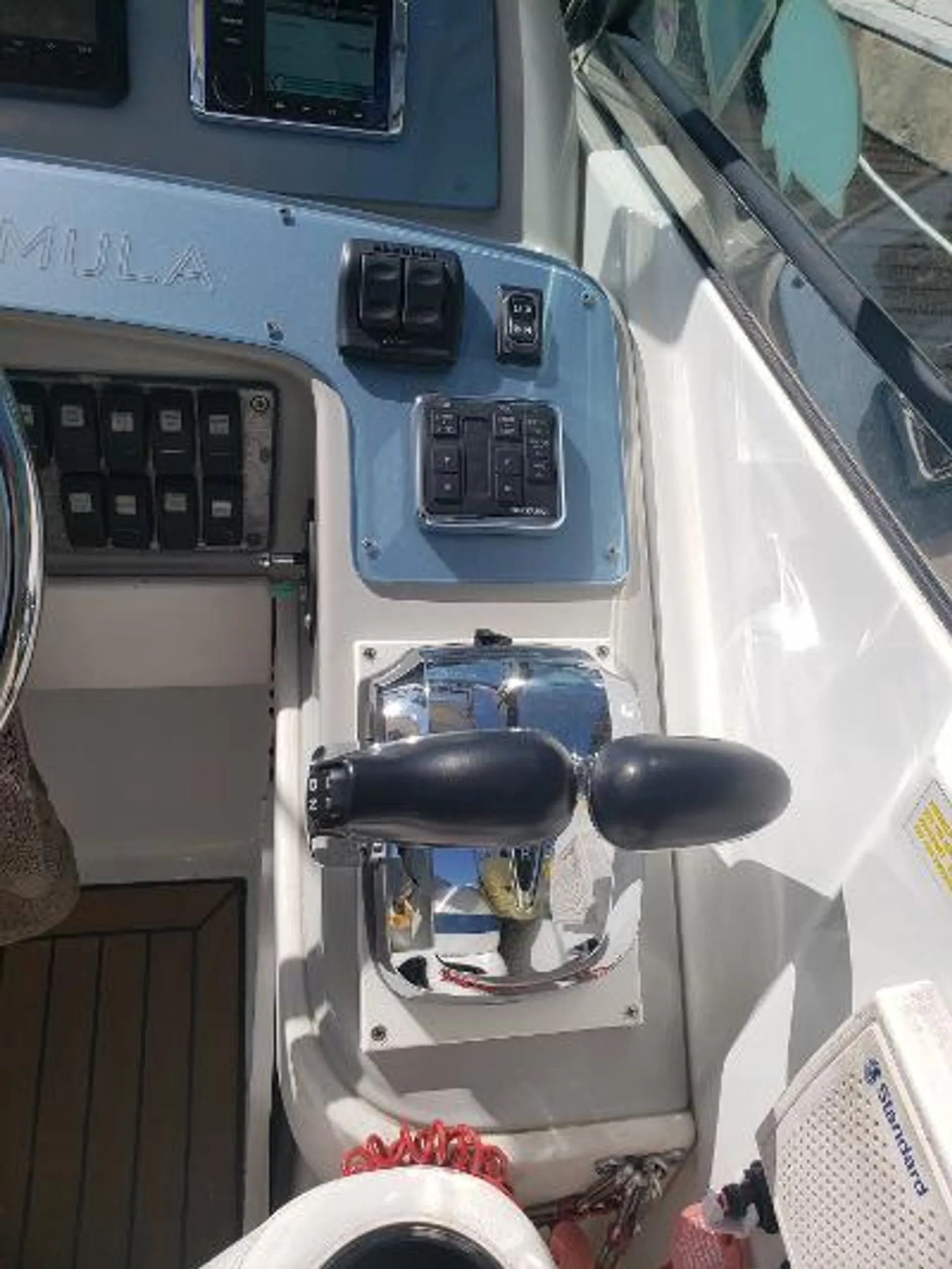 FORMULA BY THUNDERBIRD 350 SUN SPORT in Bay Harbor Islands, FL — photo 3