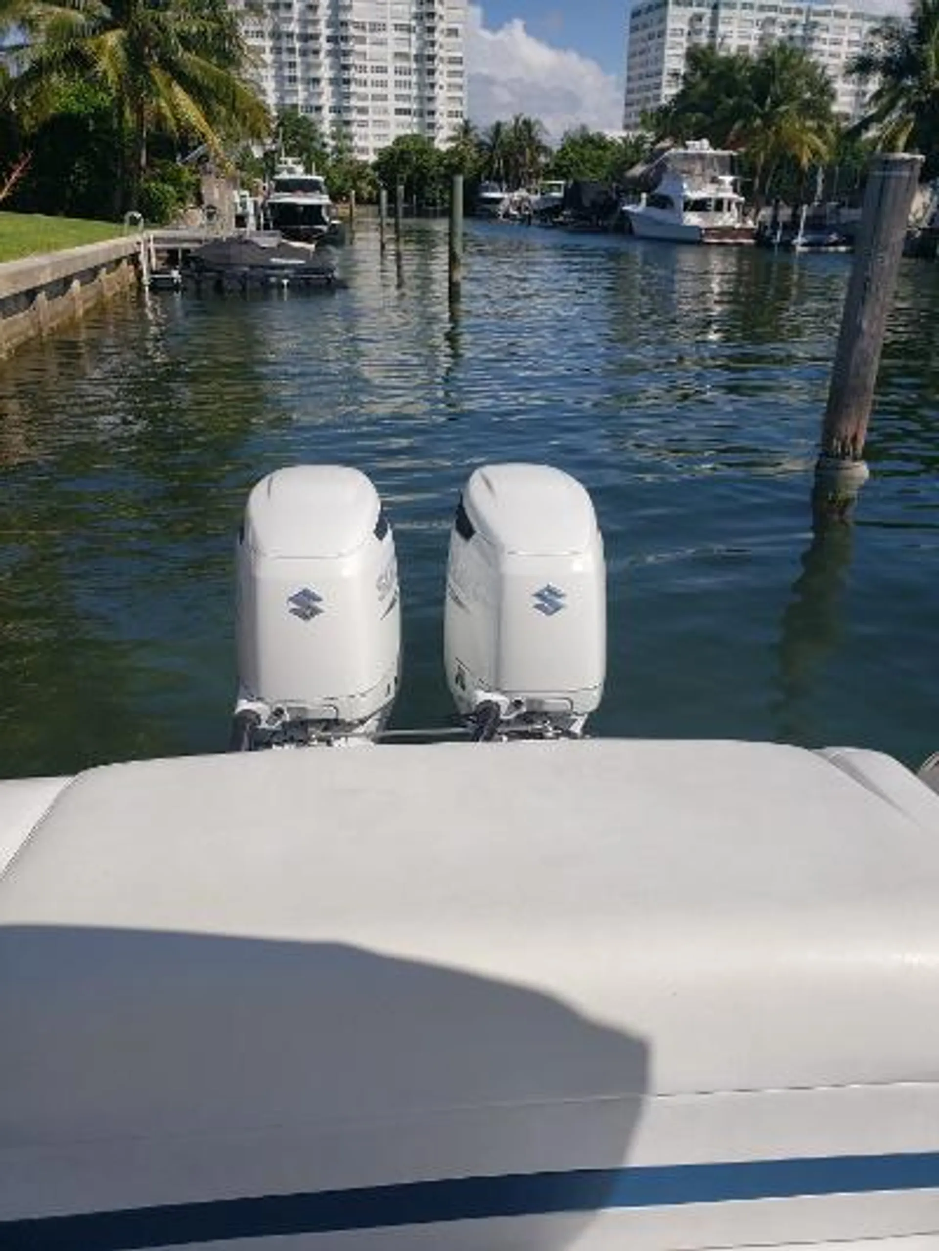 FORMULA BY THUNDERBIRD 350 SUN SPORT in Bay Harbor Islands, FL — photo 7