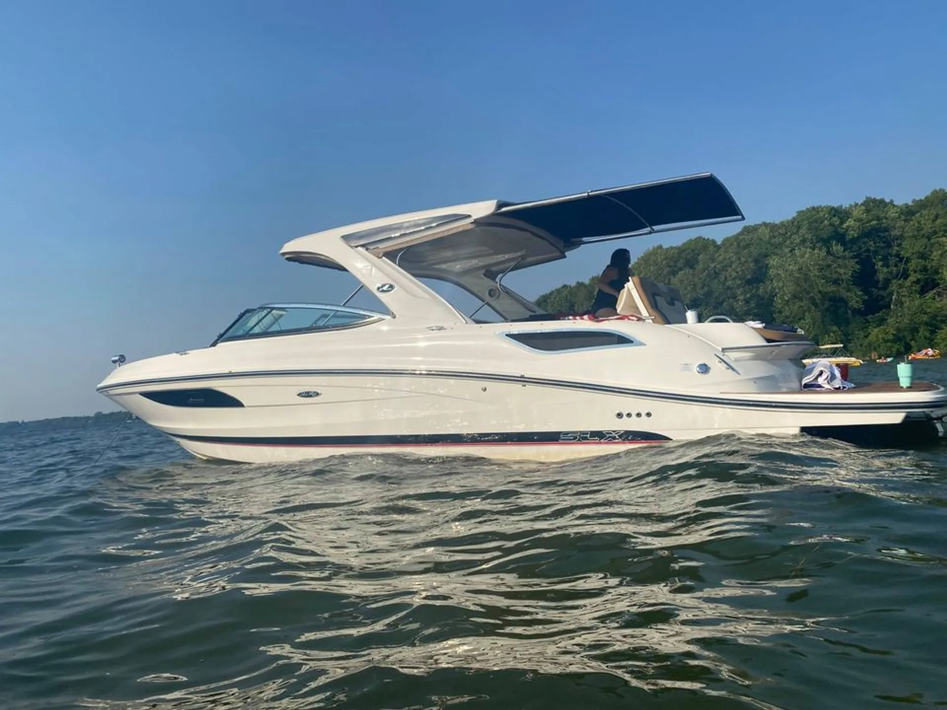 Sea Ray Boats SLX 350 in Stillwater, MN — photo 3