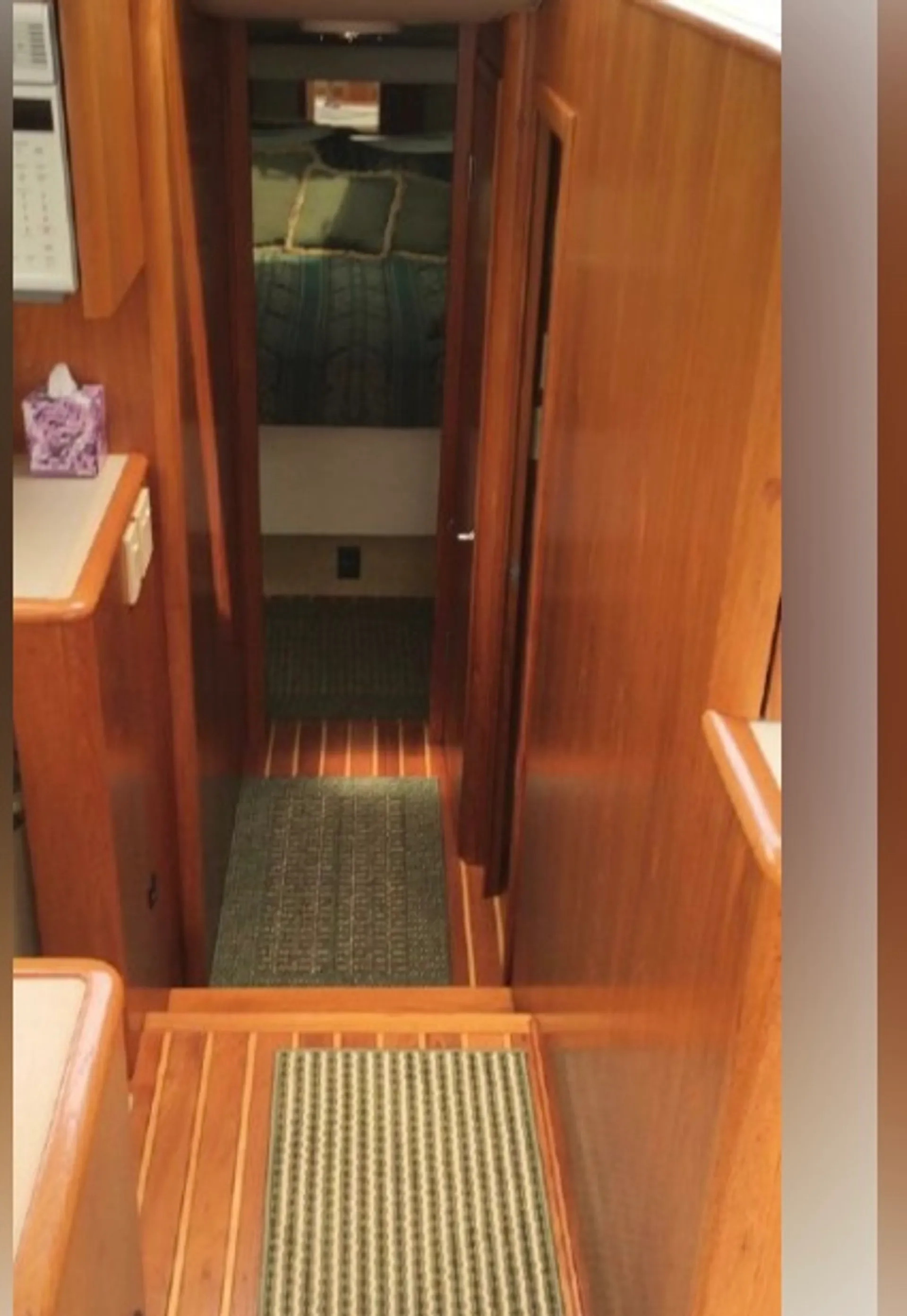 Tiara Yachts 4300 Convertible in Pompano Beach, FL — photo 6