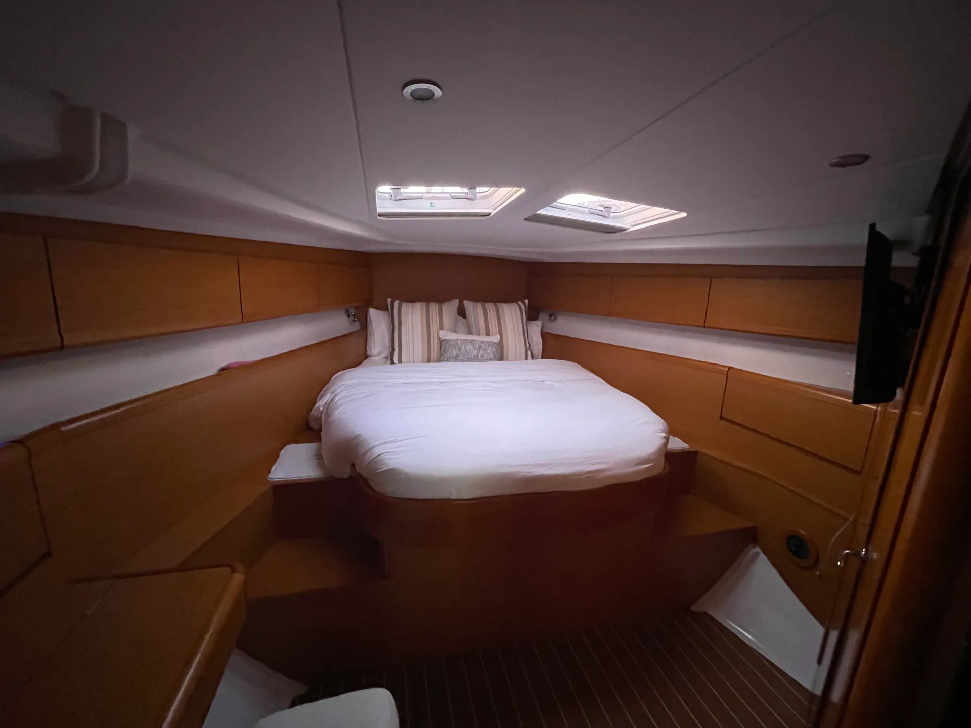 Jeanneau 50DS in Marina del Rey, CA — photo 9