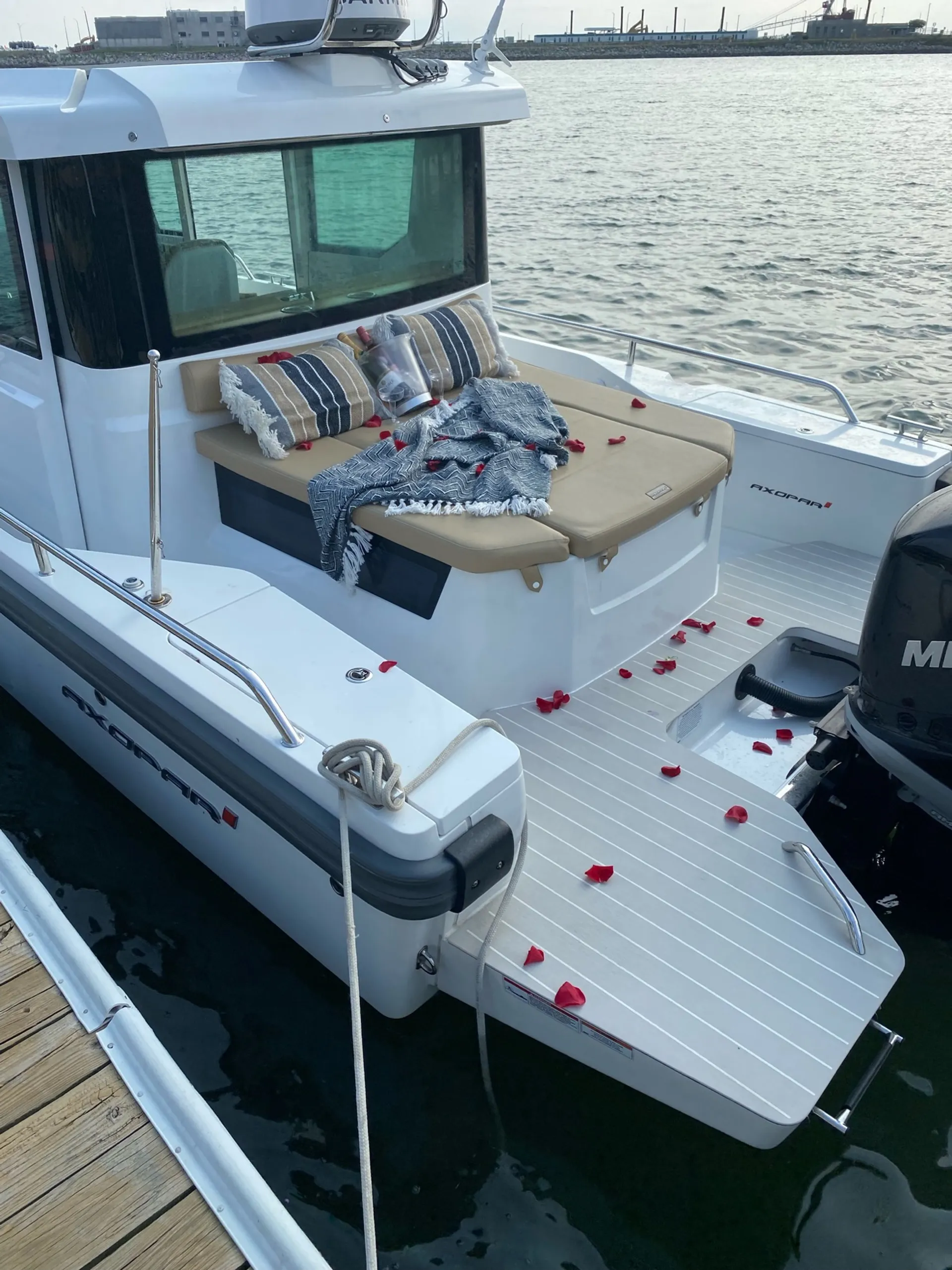 Top Luxury Adventure Boat - Marathon, FL 