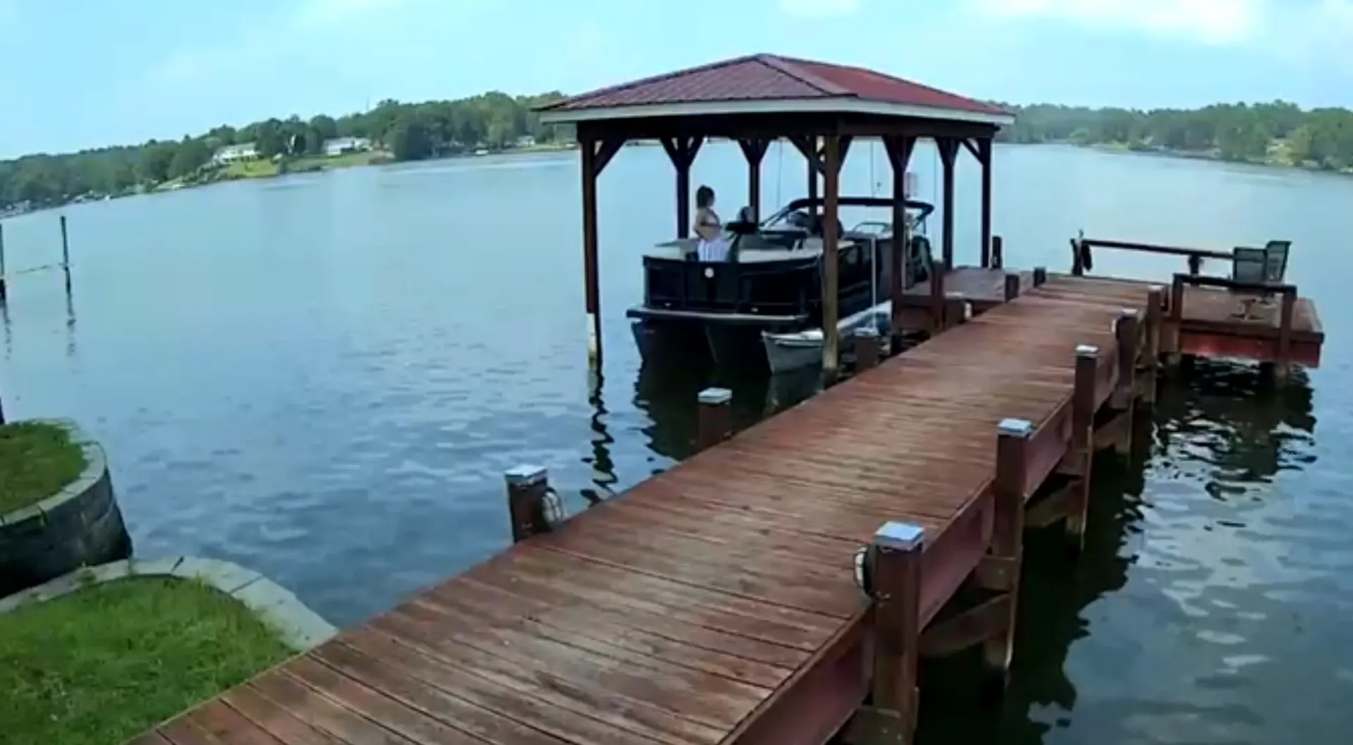 GODFREY MARINE MONACO 235 SB in Waterloo, SC — photo 2