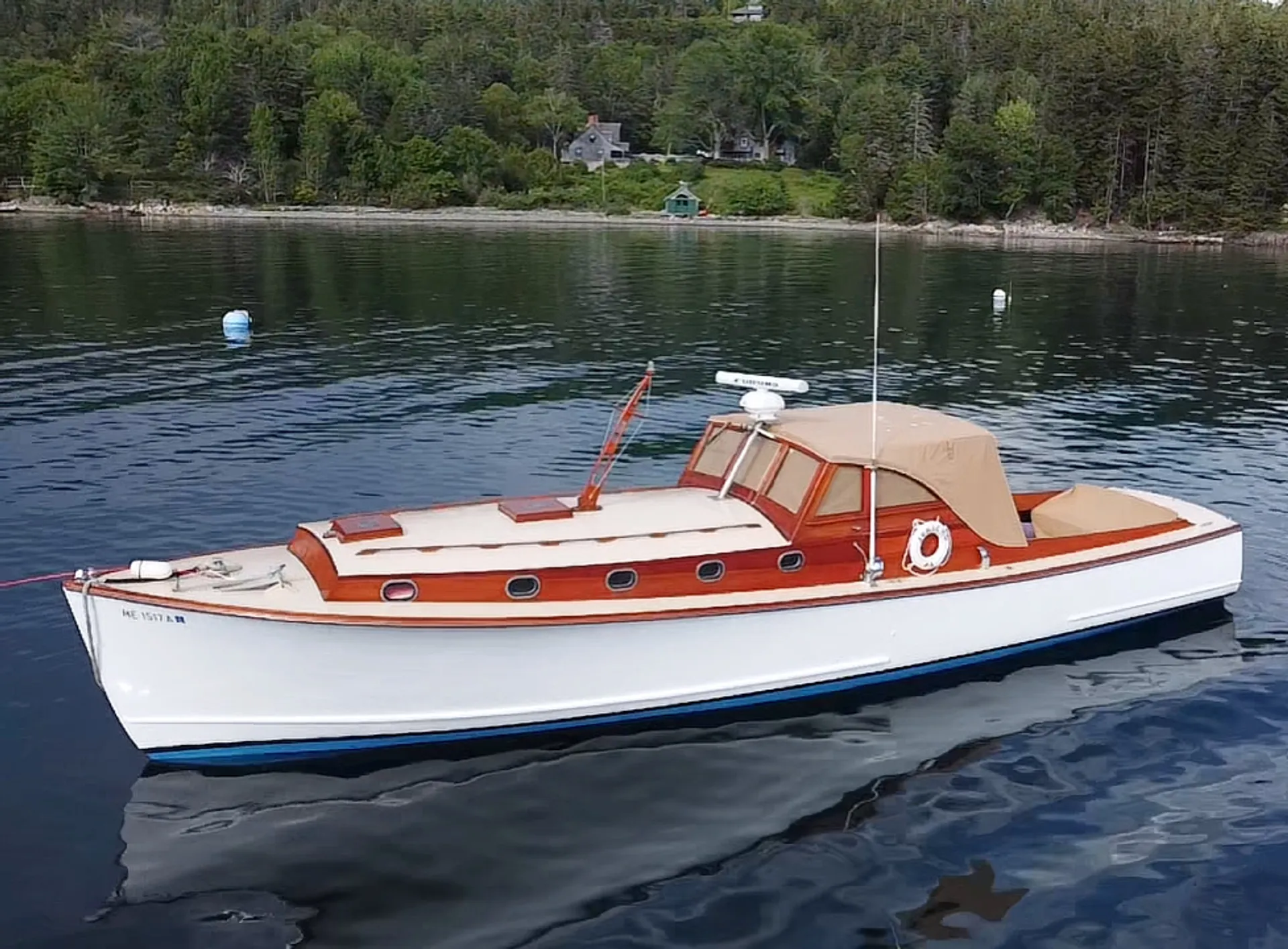 Historic 42-foot wooden picnic boat “Jericho”, up to 12 passengers