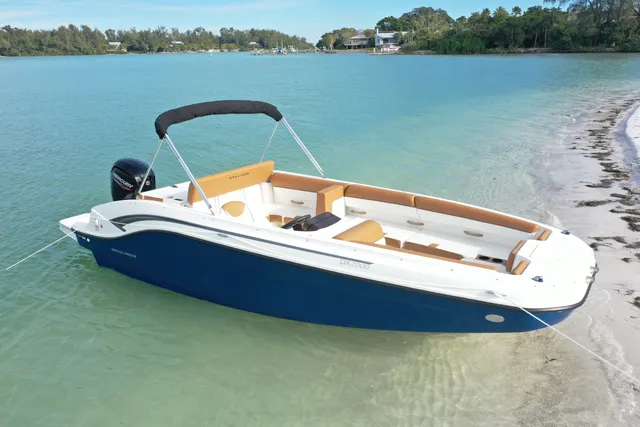 Rent a BAYLINER bow rider in Holmes Beach, FL near me