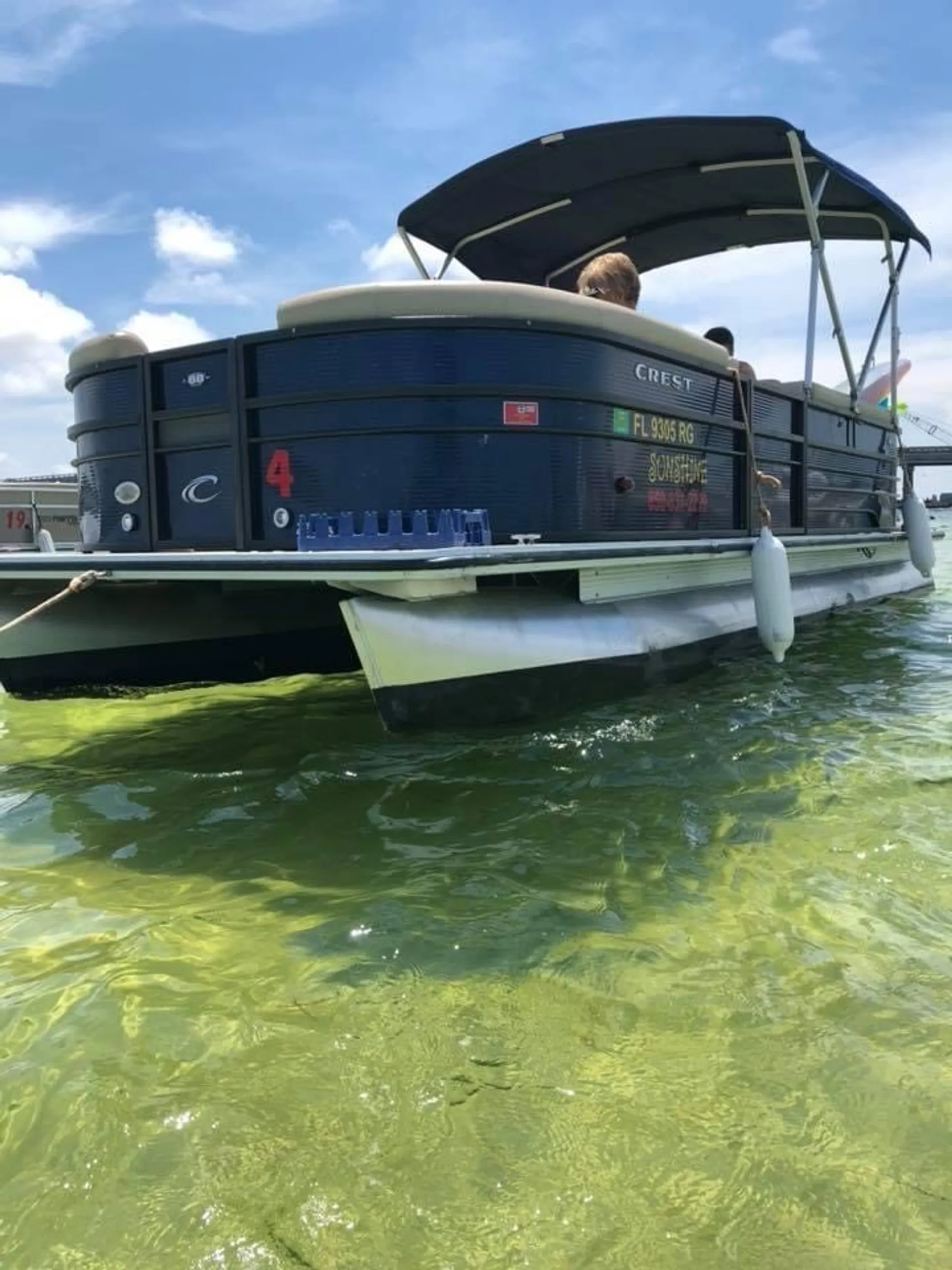 CREST PONTOONS 230 CREST CLASSIC SLR in Destin, FL — photo 3