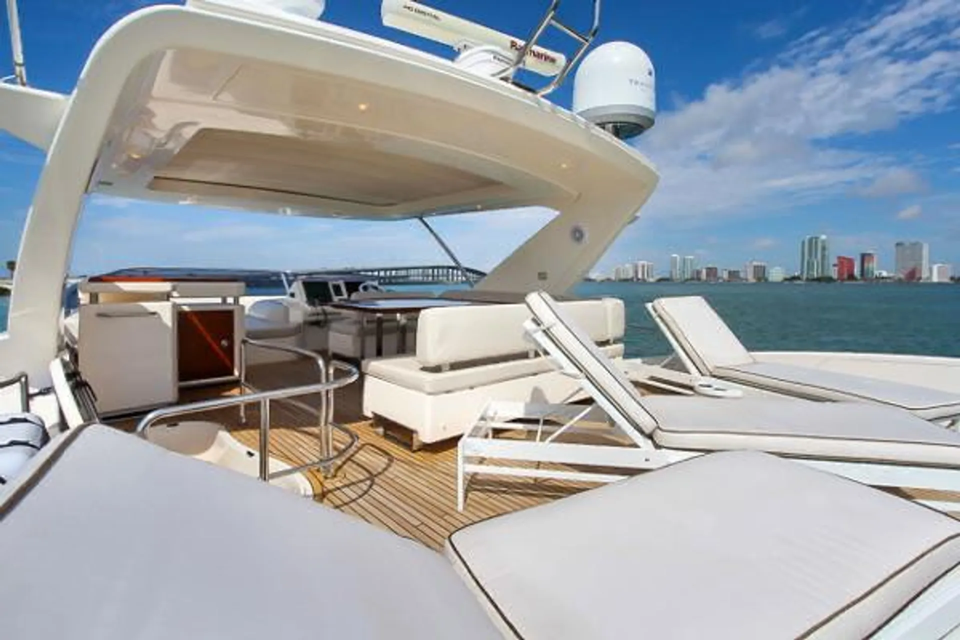 Azimut Yachts 70ft in Miami, FL — photo 5