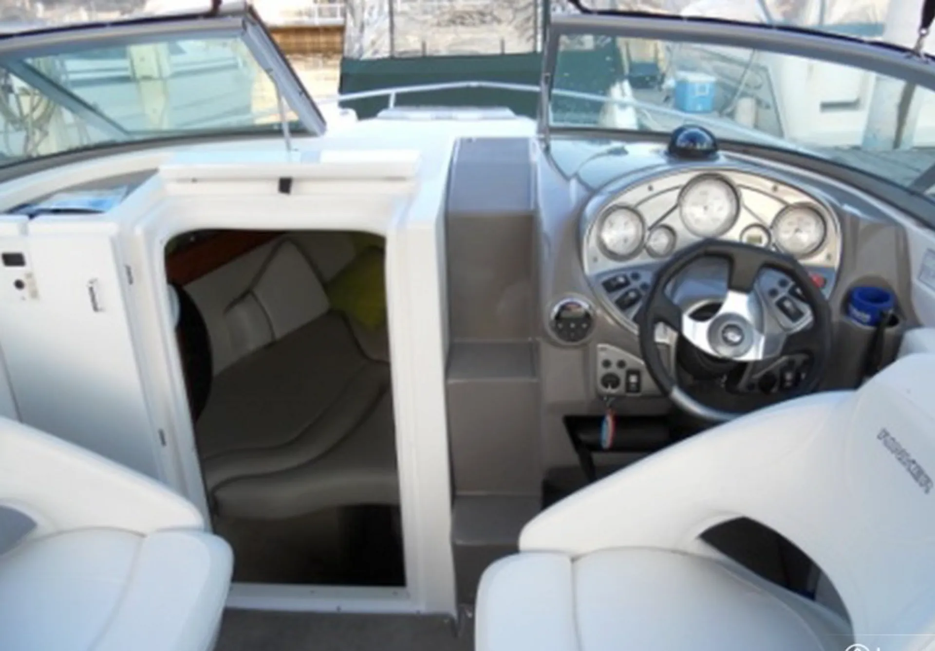 Rinker Boats 276 Captiva Cuddy in New Buffalo, MI — photo 6