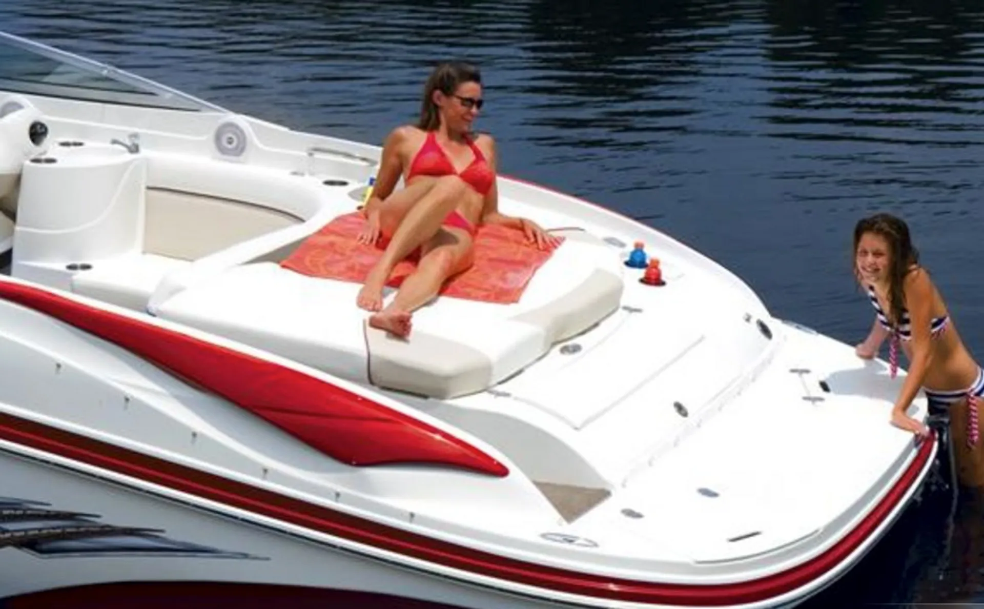 Rinker Boats 276 Captiva Cuddy in New Buffalo, MI — photo 3