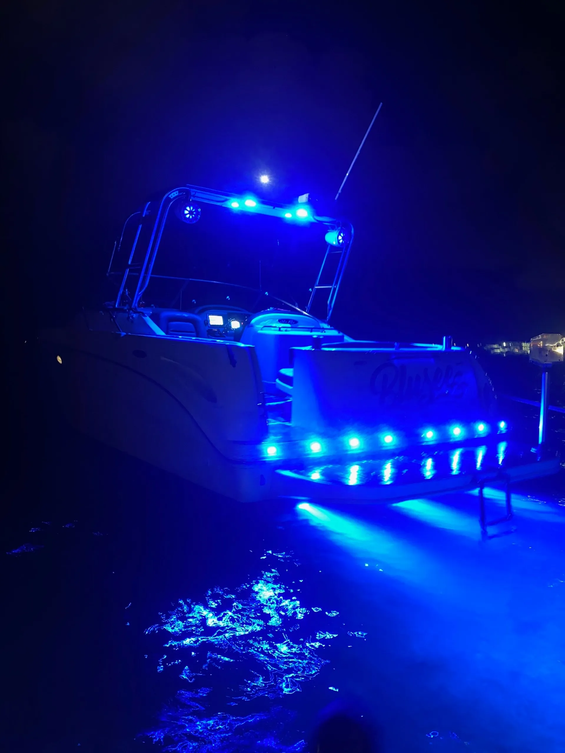 Sea Ray Boats IO1101518 in Miami, FL — photo 10