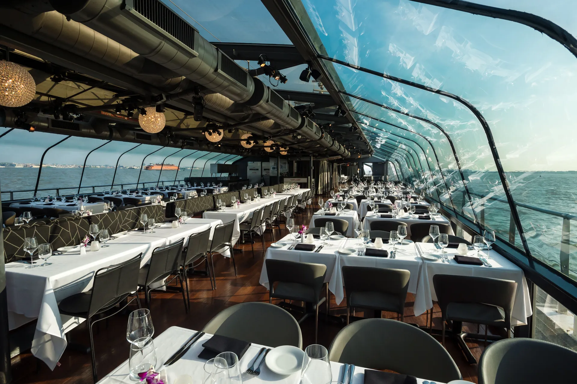 Bateaux New York  Vessel in New York, NY — photo 4