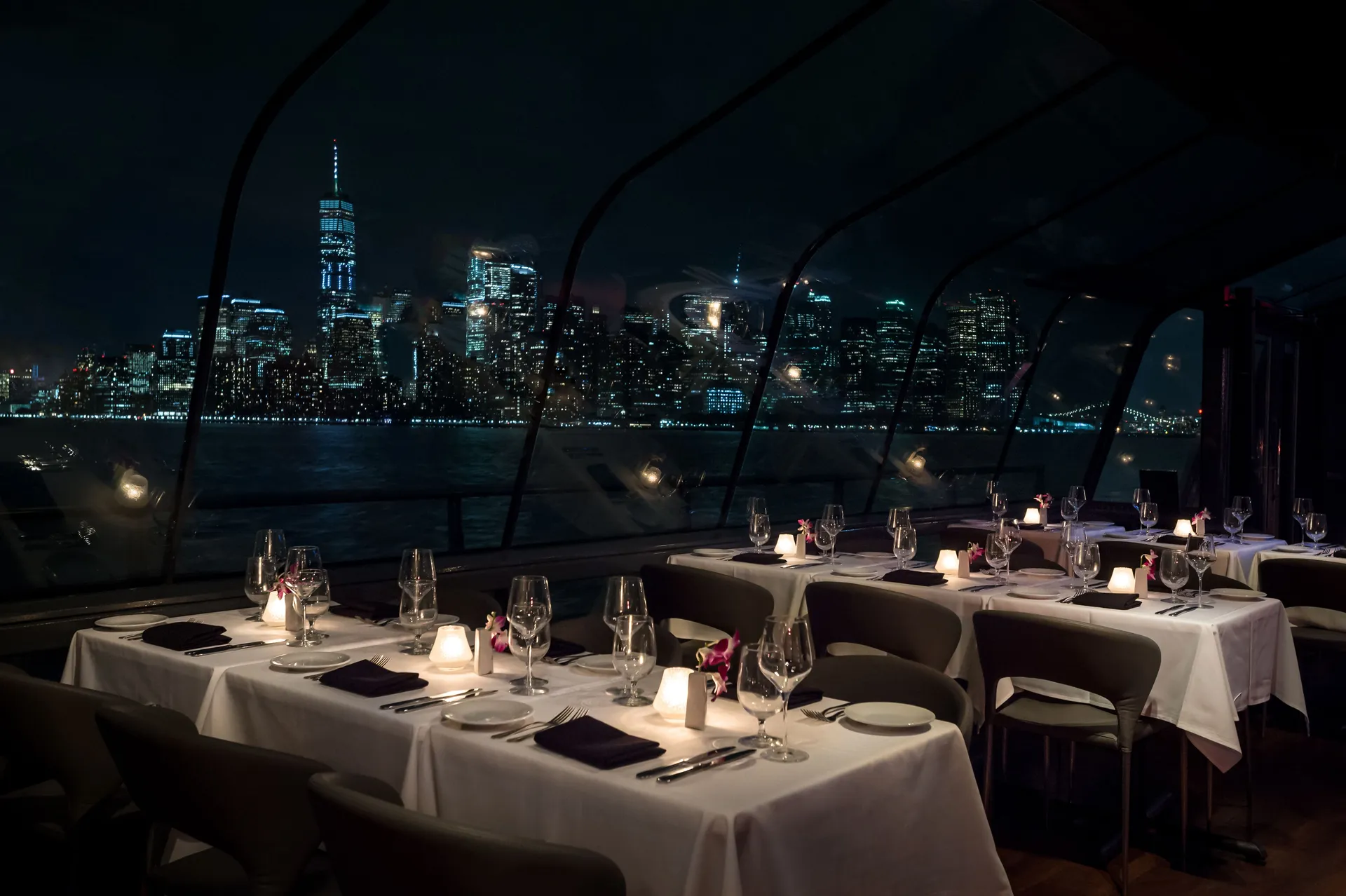 Bateaux New York  Vessel in New York, NY — photo 6