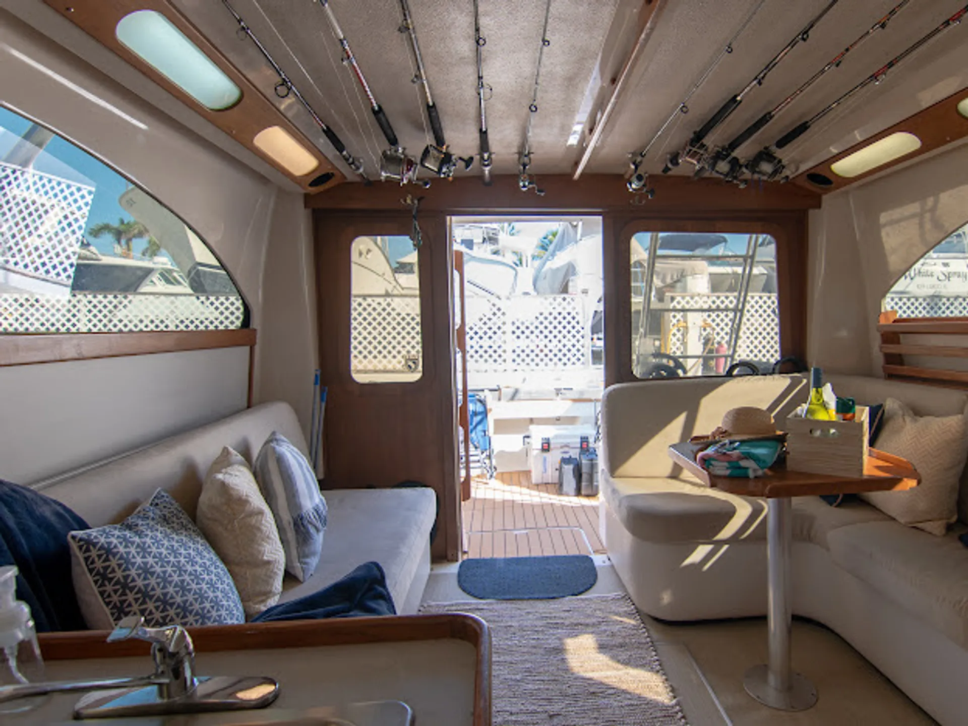 Luhrs Boats IO1042153 in Key Largo, FL — photo 8