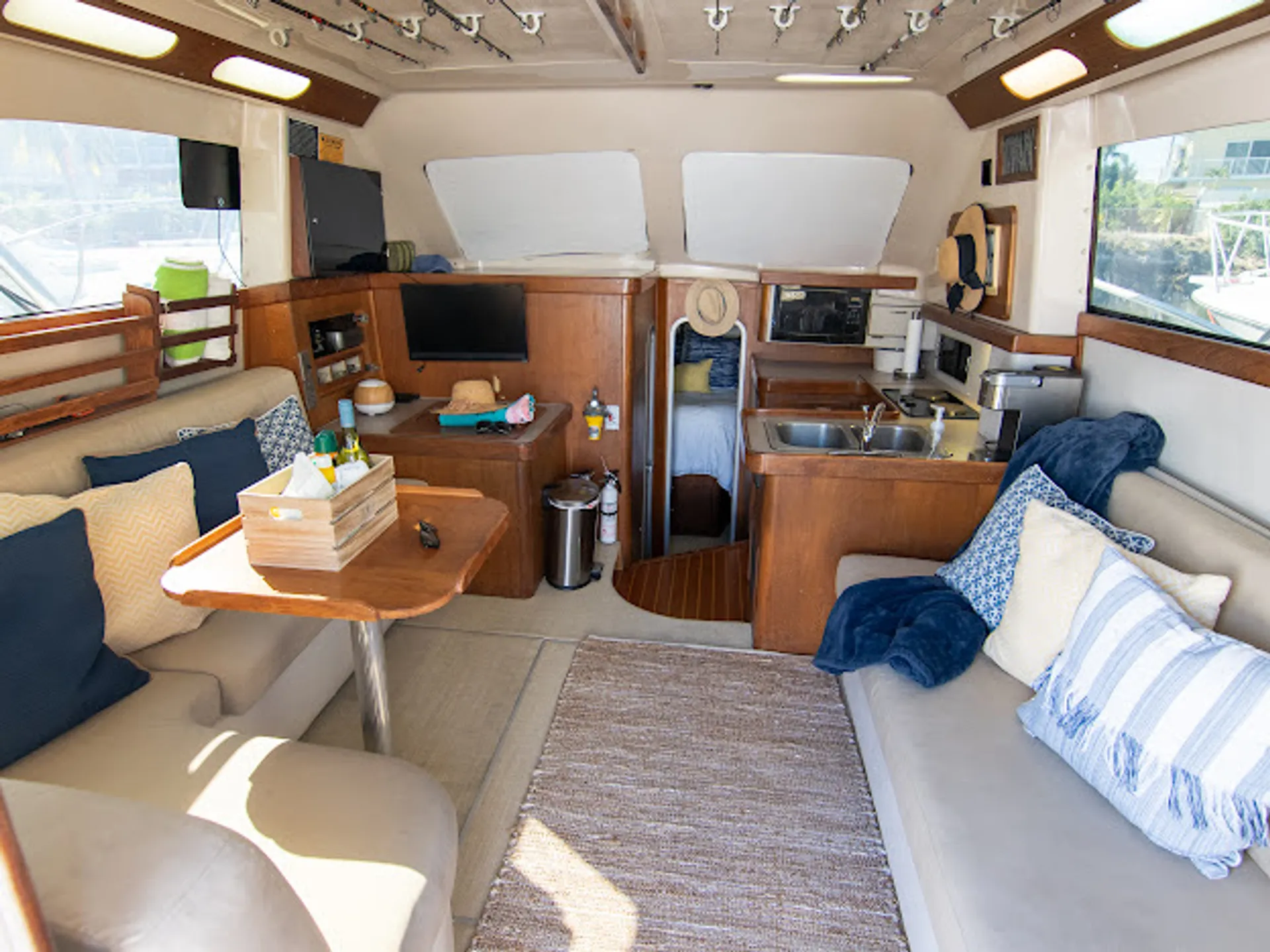 Luhrs Boats IO1042153 in Key Largo, FL — photo 9