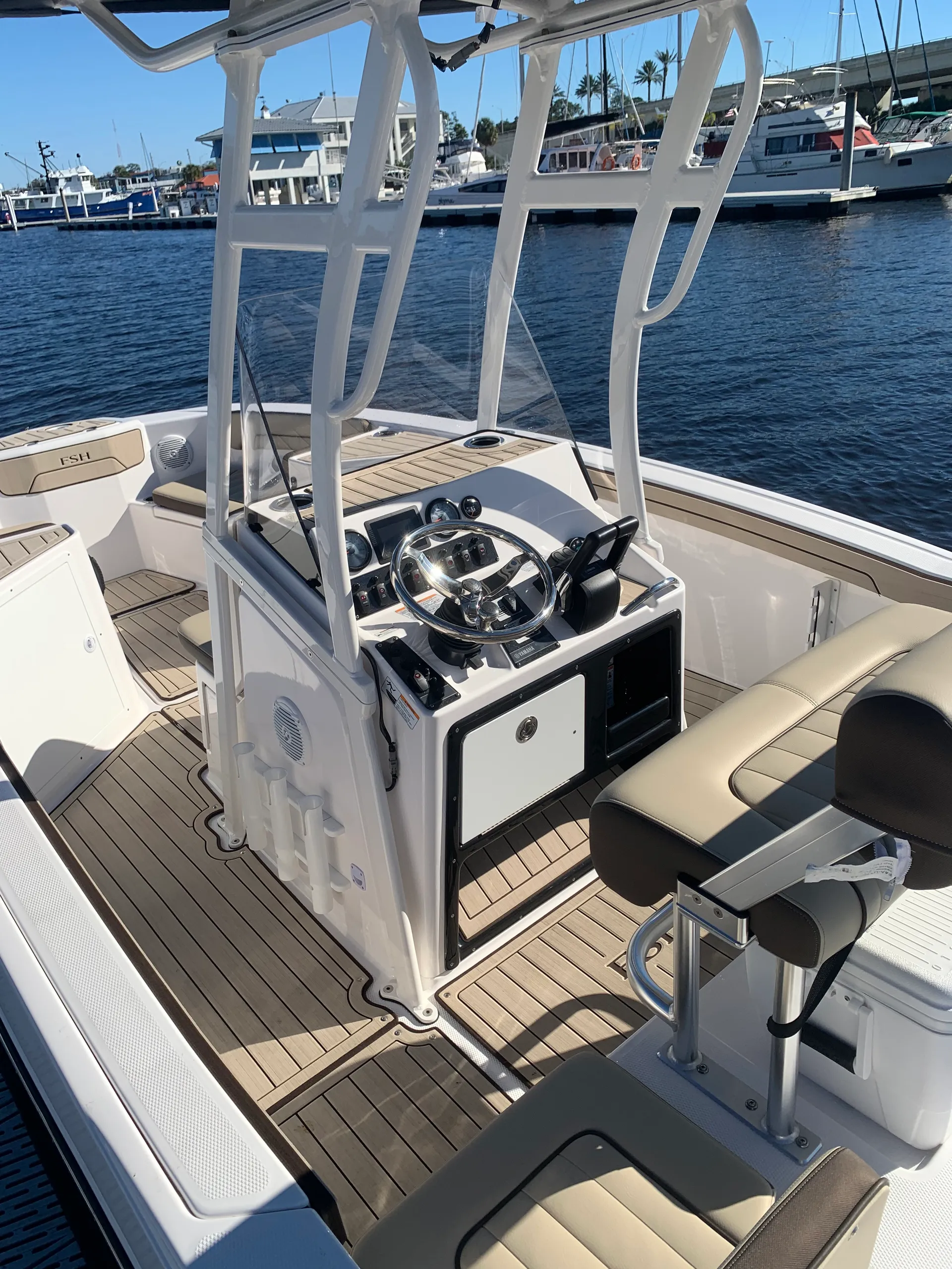 YAMAHA 210 FISH SPORT in Jacksonville Beach, FL — photo 4