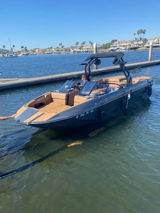 Rent a MOOMBA BY SKIERS CHOICE ski and wakeboard in Mountain House, CA near me
