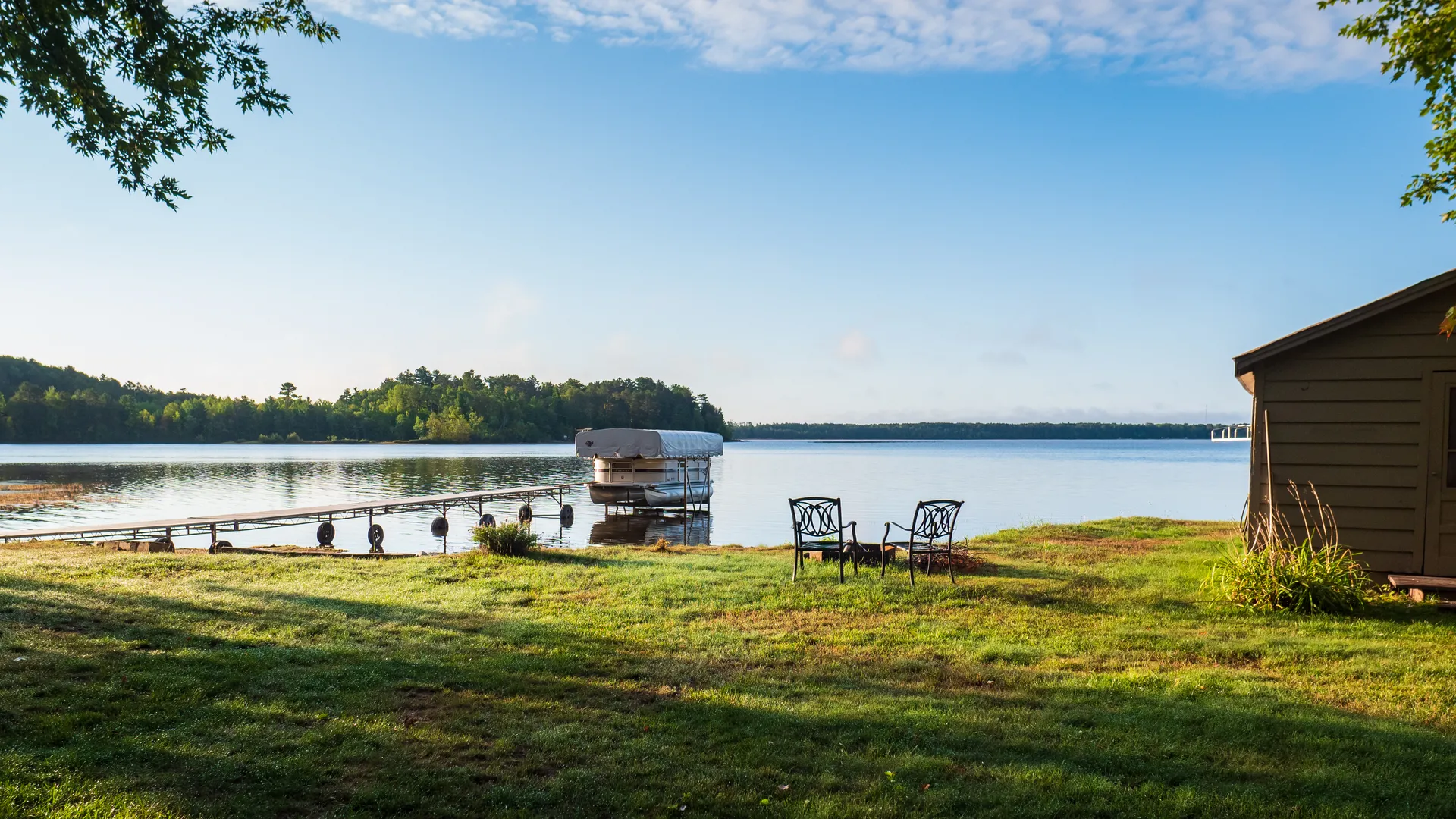 Premier Marine 225 Legend RE 2-Tube in Side Lake, MN — photo 2