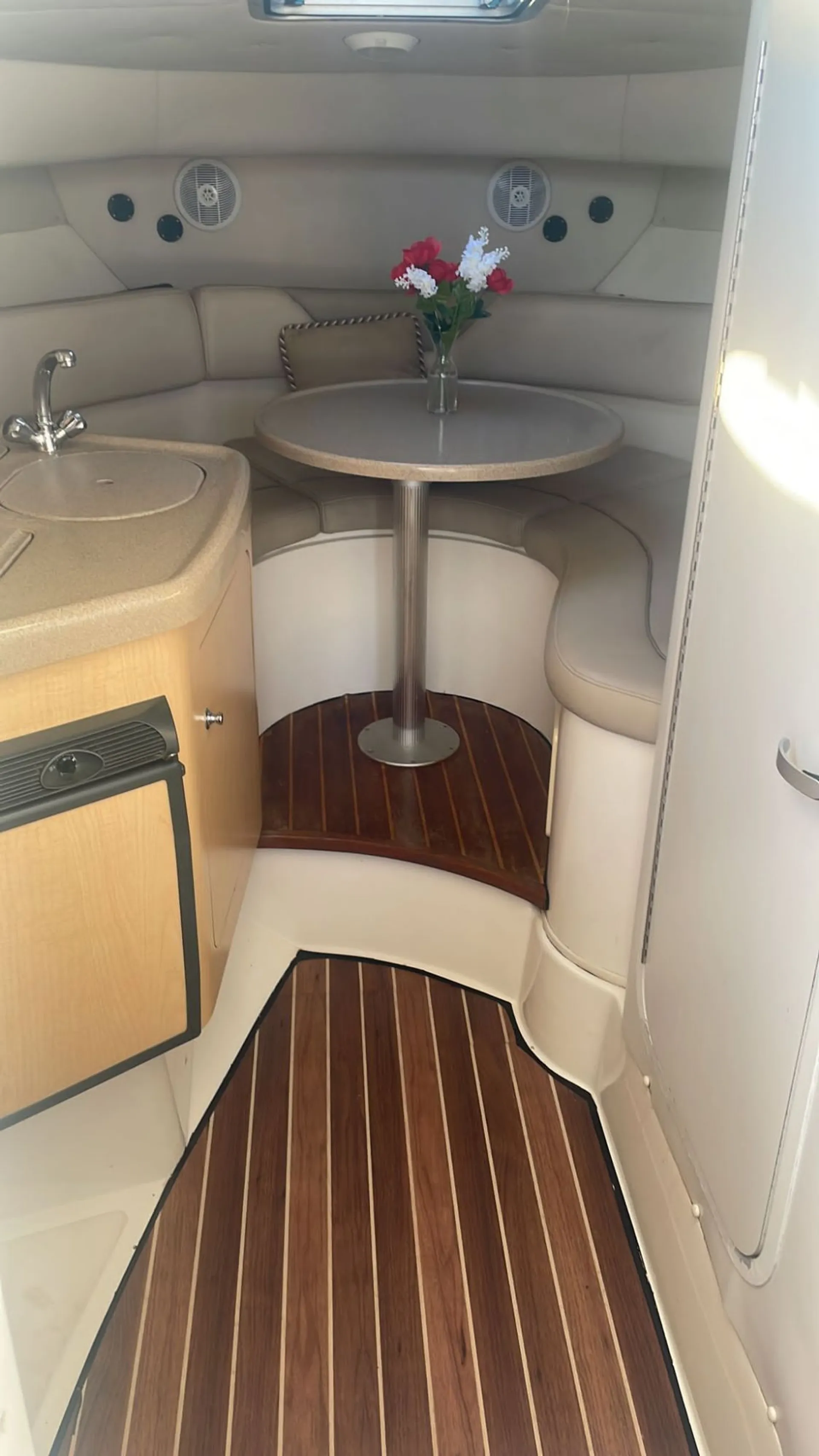 Boston Whaler 295 Conquest W/2-225HP in Miami, FL — photo 7