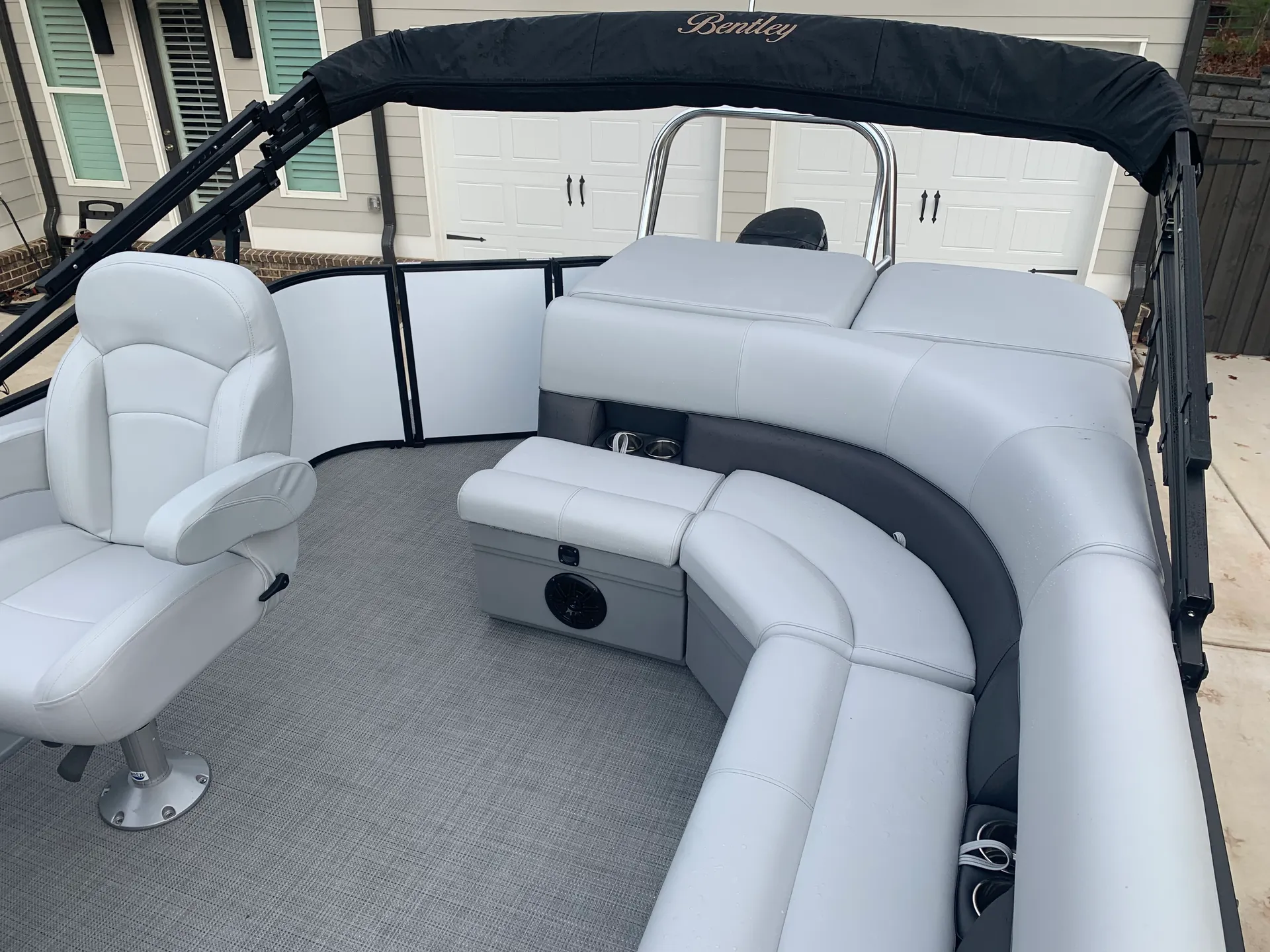 ENCORE BENTLEY BENTLEY ENCORE 220 CRUISE in Cartersville, GA — photo 8