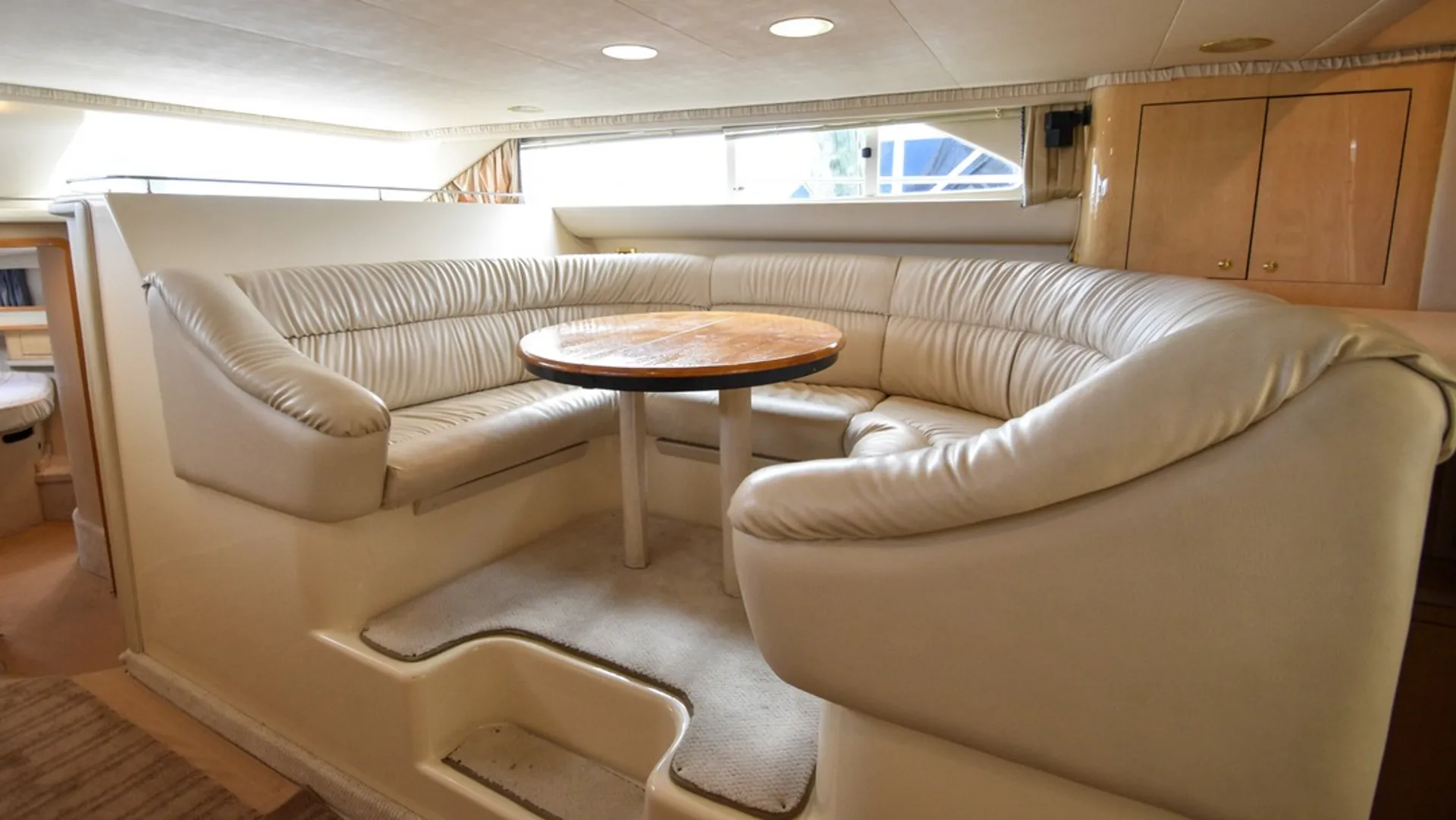 Sea Ray Express Bridge in St. Petersburg, FL — photo 4