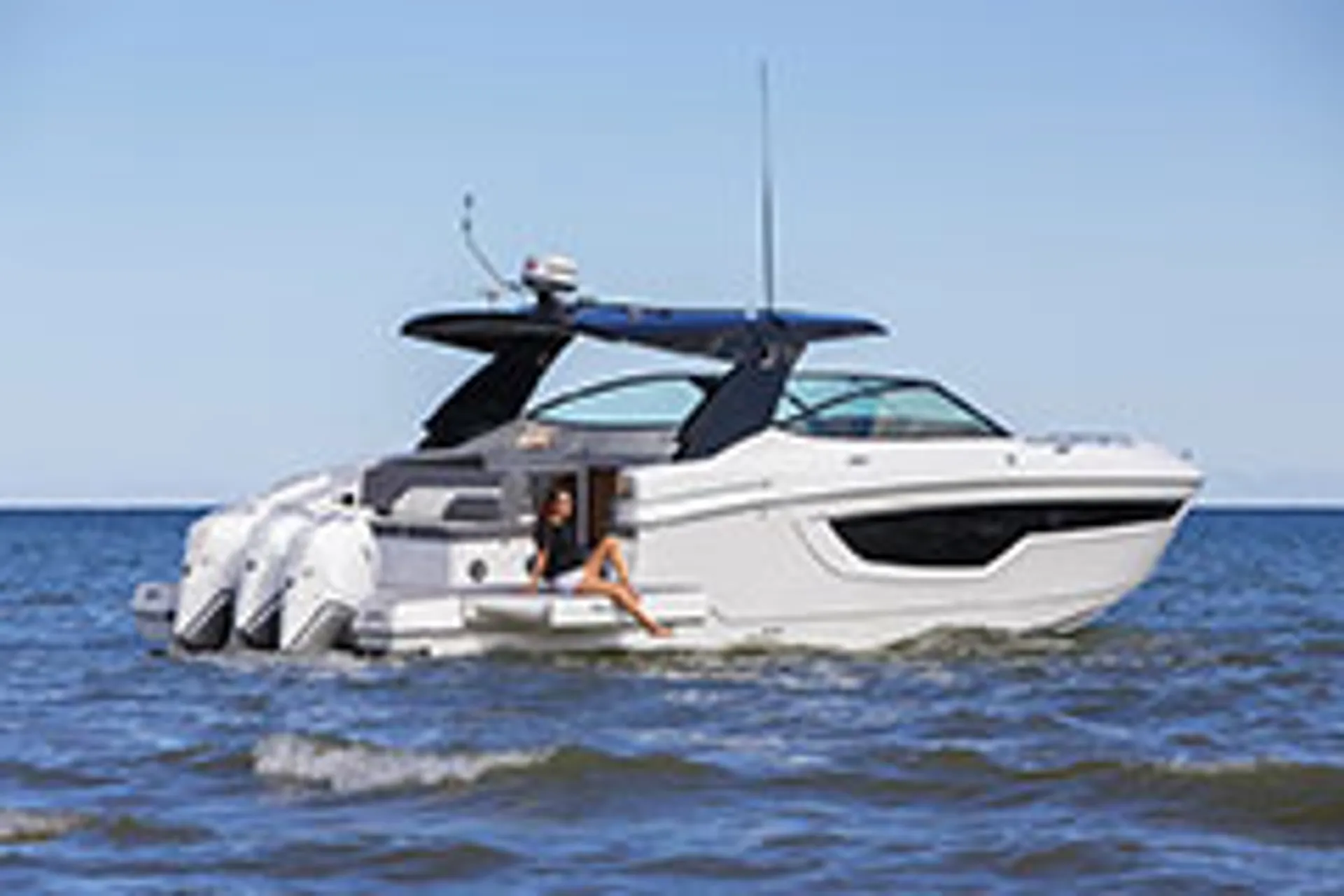 *Female Owned*-Manhattan #1 Luxury Yacht- 12 Passengers 