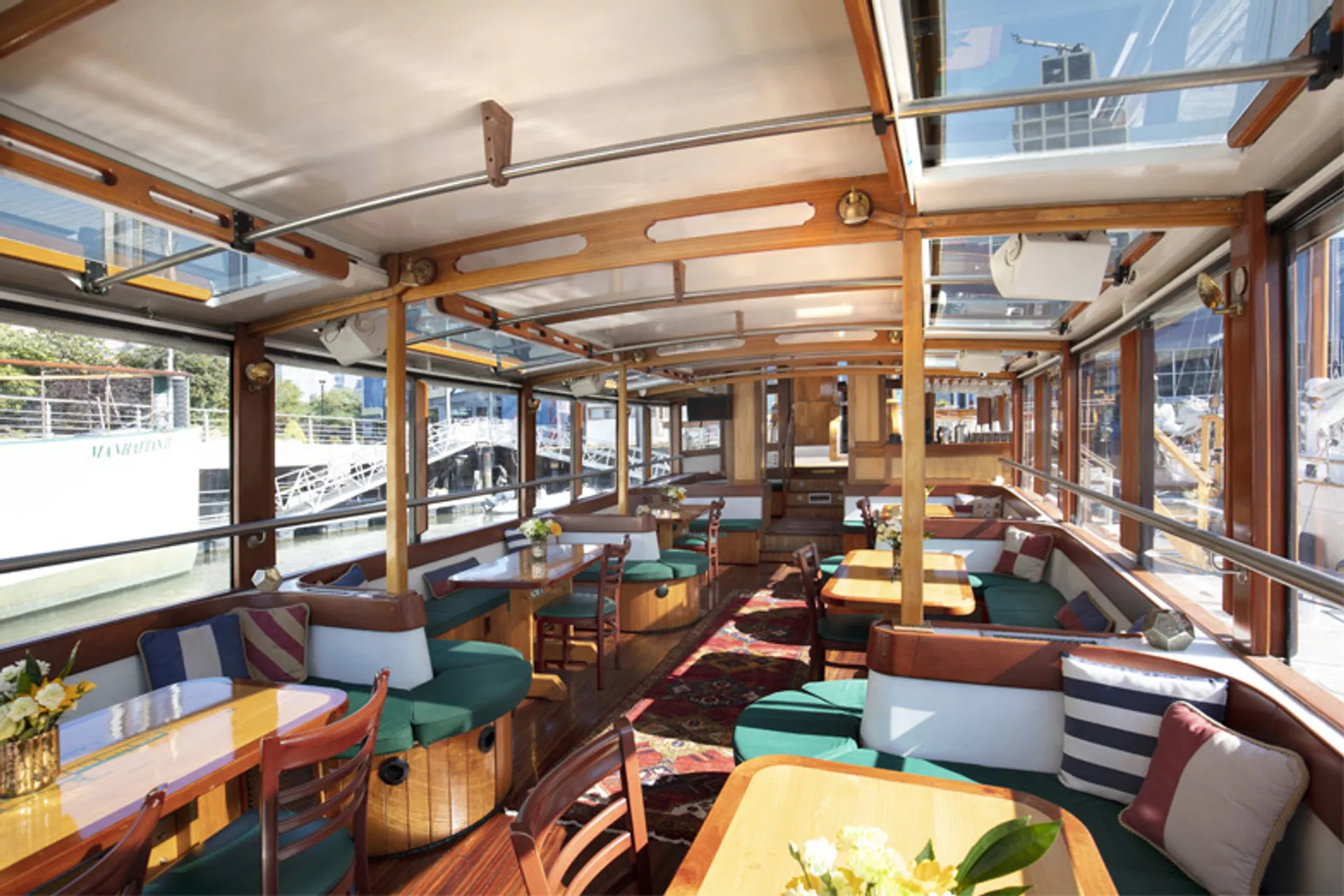  Host your events in style on this 80' gorgeous yacht in New York.