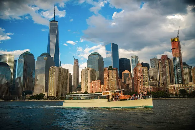 Rent a Manhattan  mega yacht in New York, NY near me