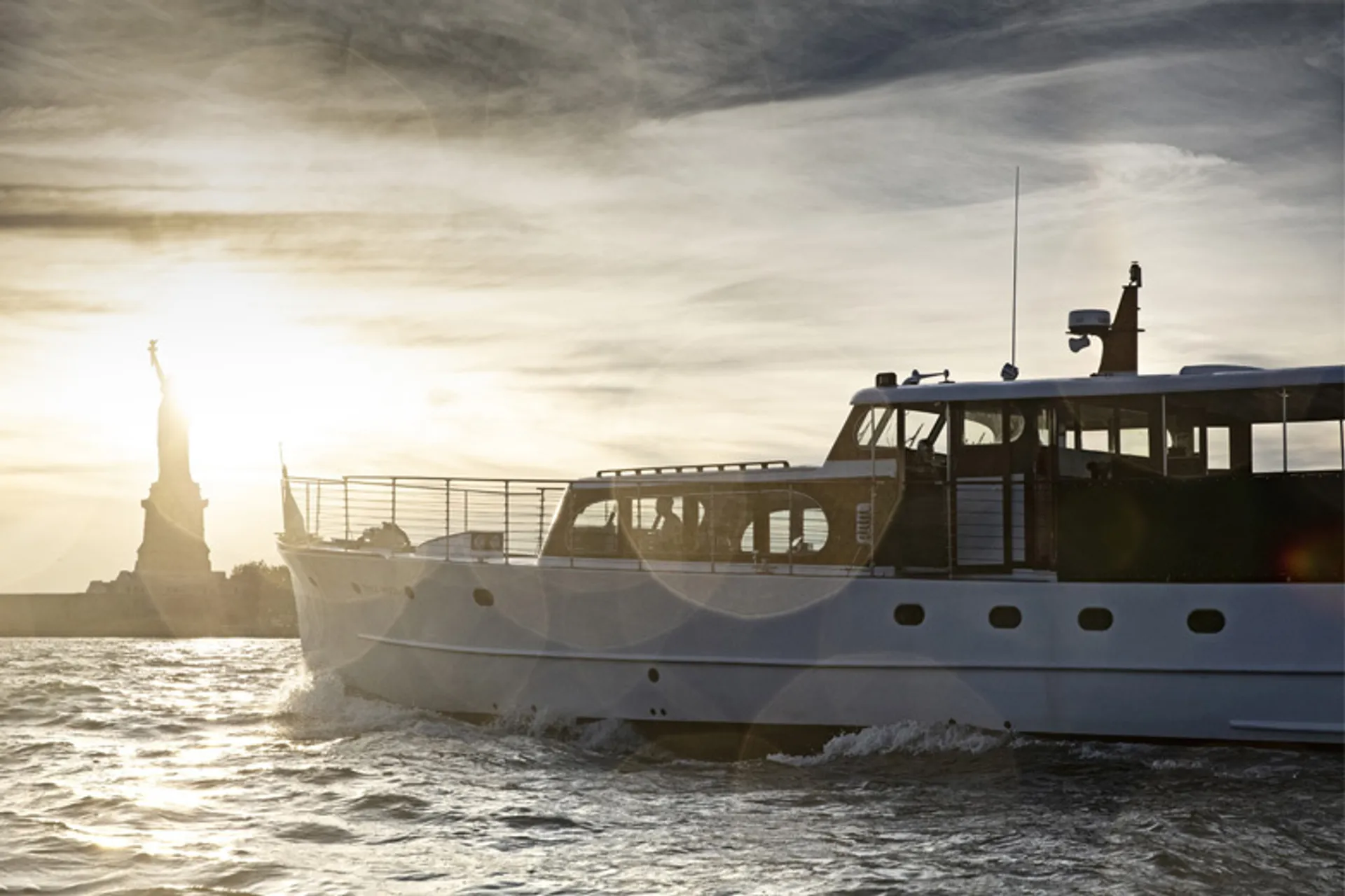  Host your private event aboard New York's 65' beauty.