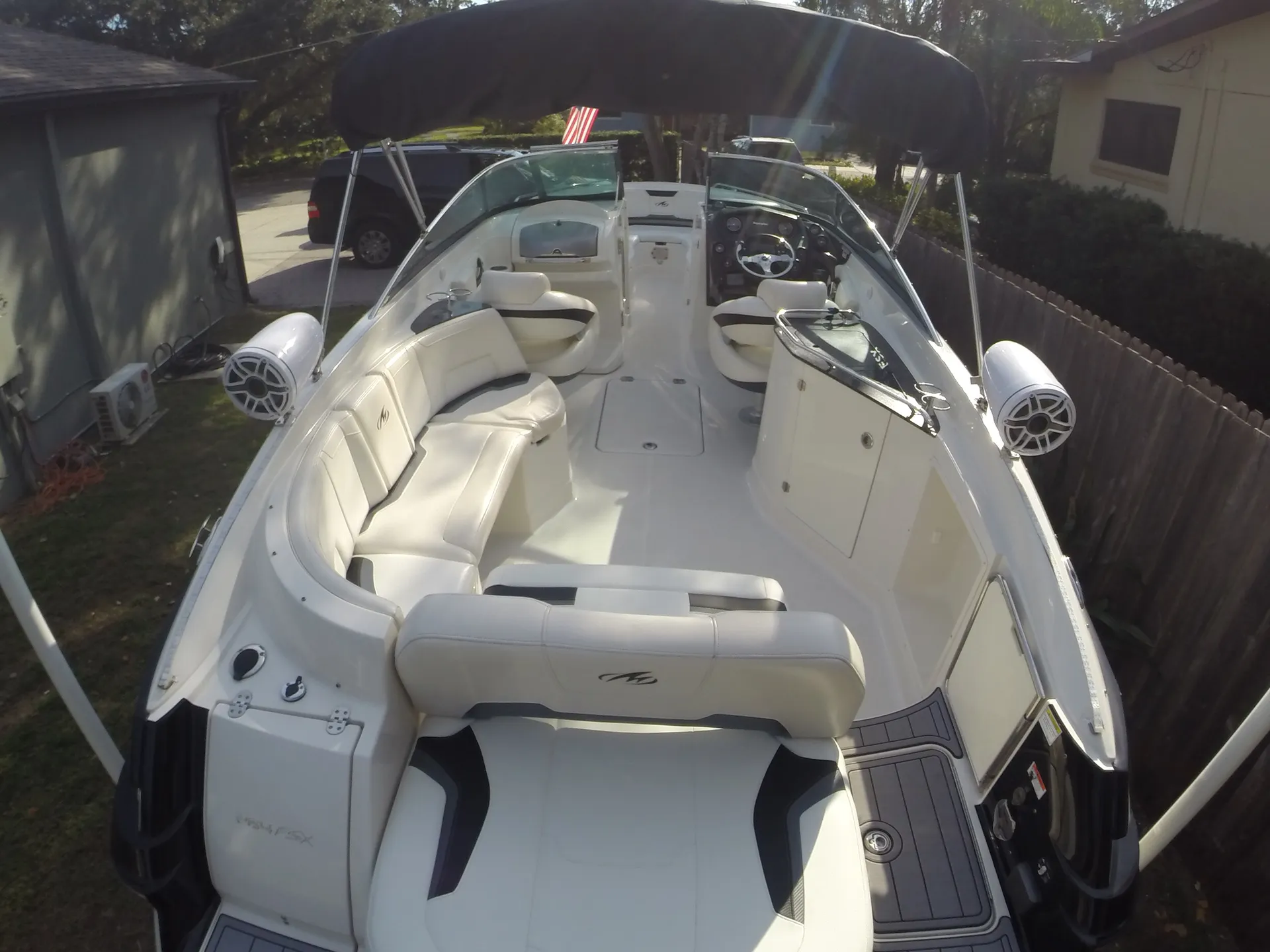 Monterey Boats 264FS in Belle Isle, FL — photo 2