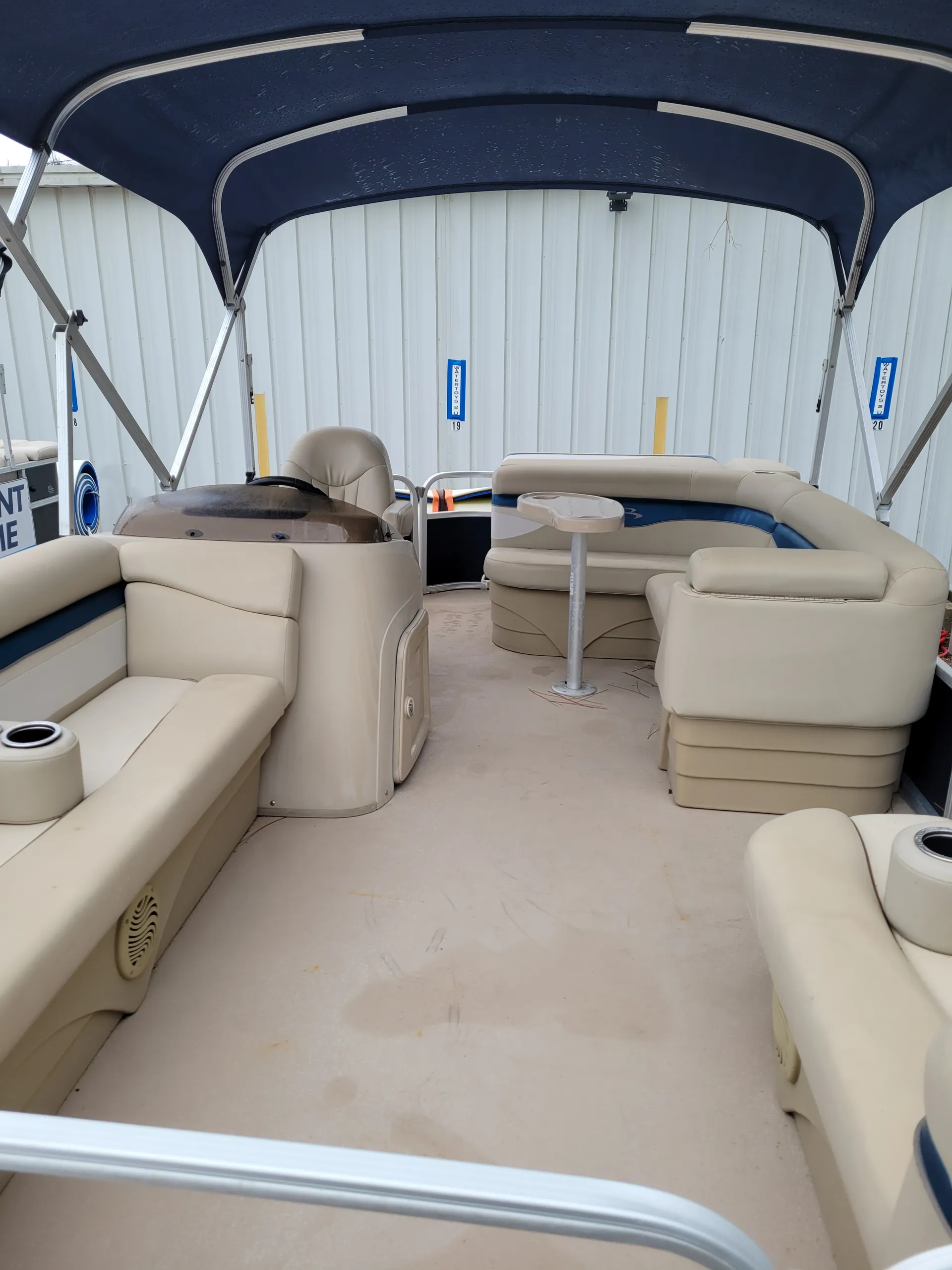 Bennington Marine Bennington Marine 2075GL in Orange Beach, AL — photo 3