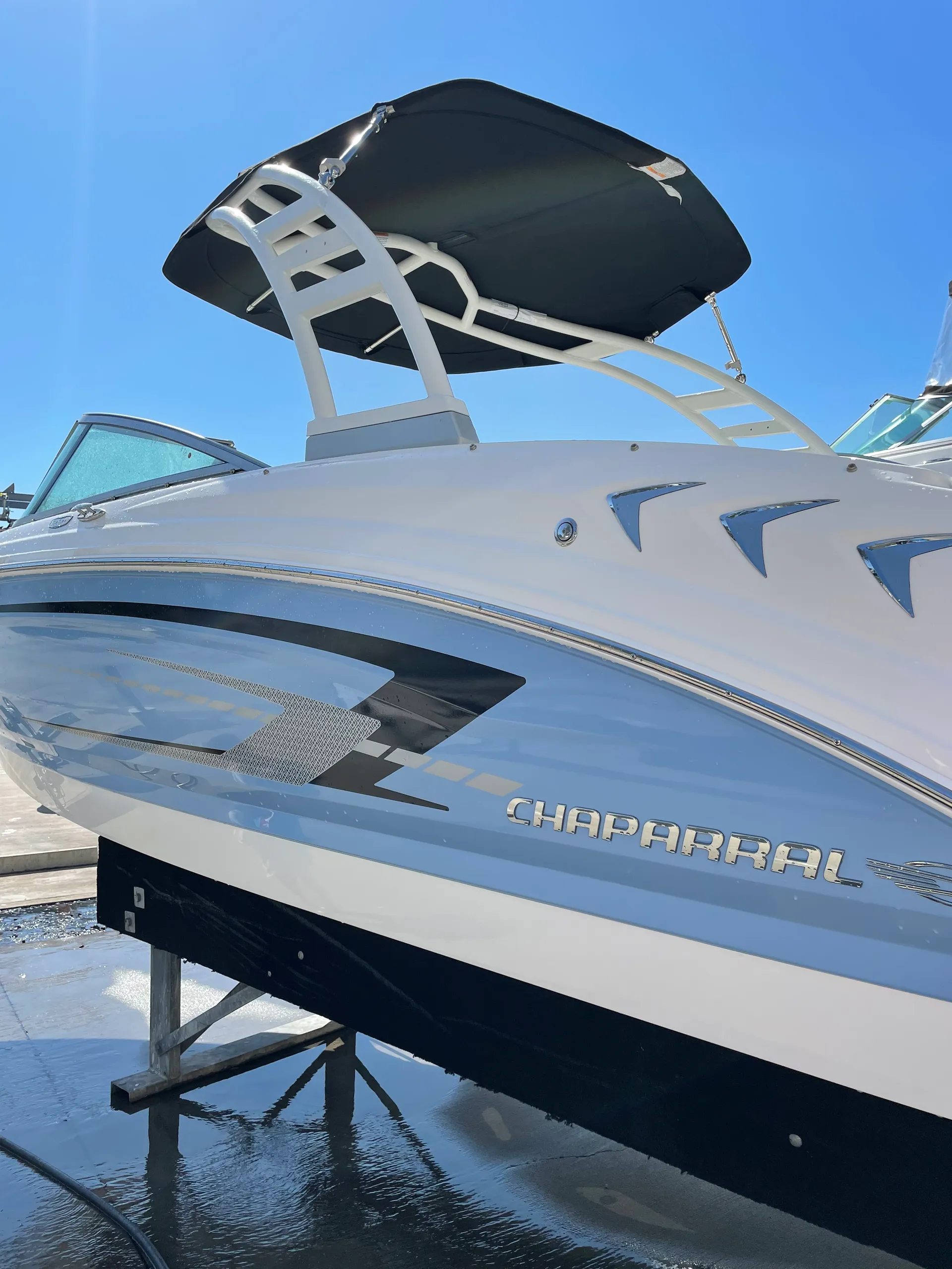 CHAPARRAL BOATS 23 SSI OB in Tarpon Springs, FL — photo 3