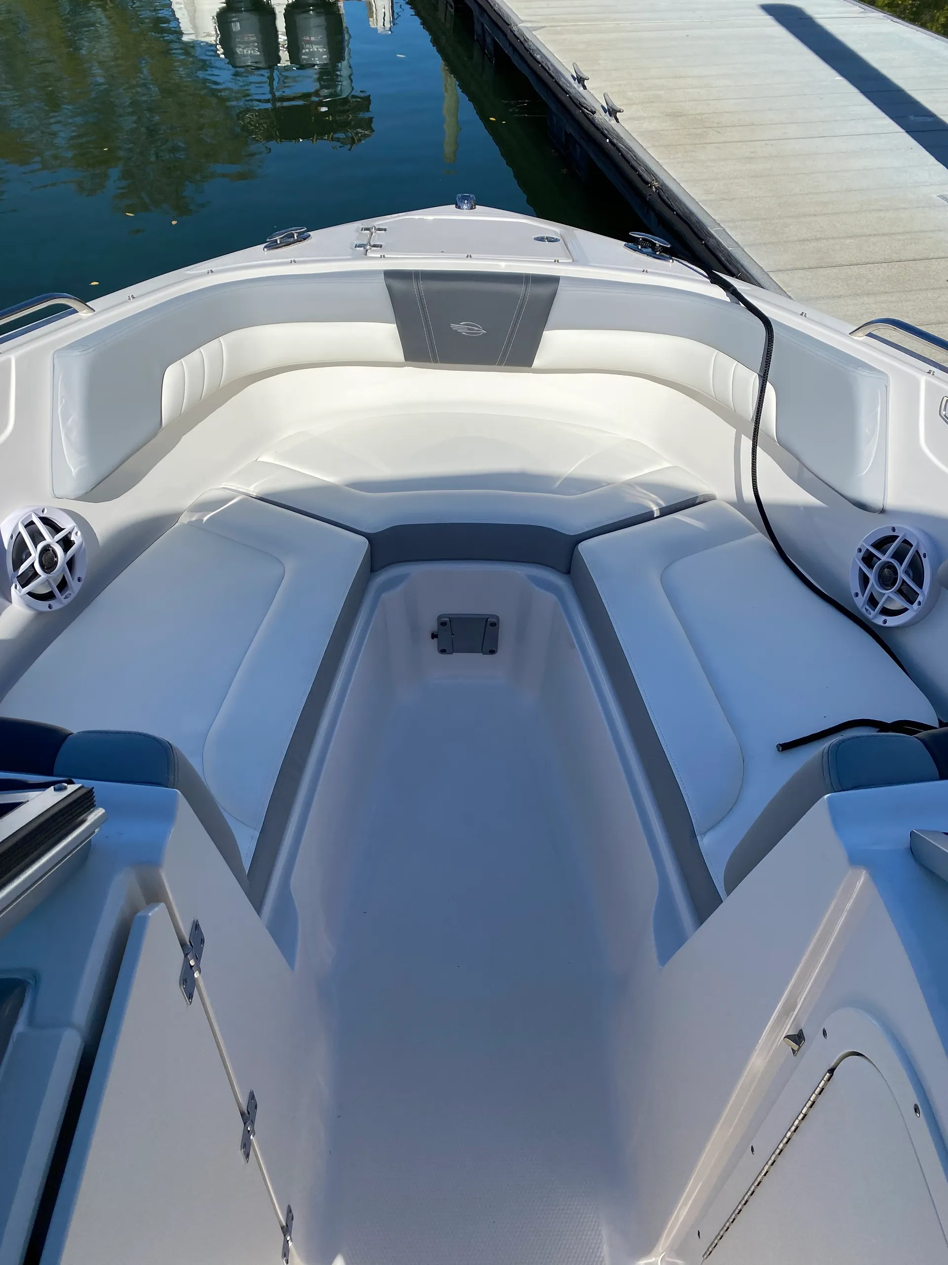 CHAPARRAL BOATS 23 SSI OB in Tarpon Springs, FL — photo 4